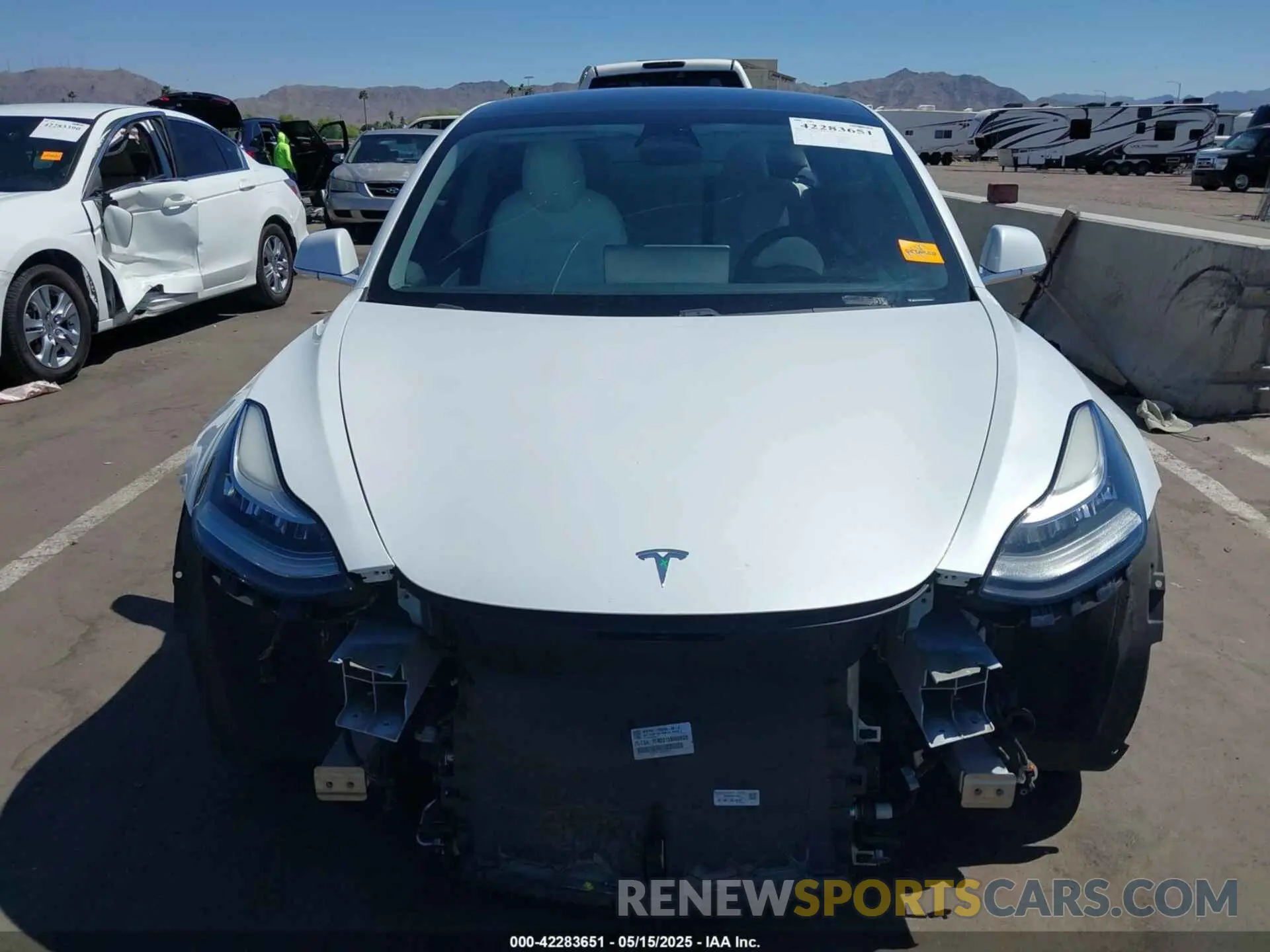 12 fotografías del automóvil dañado 5YJ3E1EC1LF719240 TESLA MODEL 3 2020