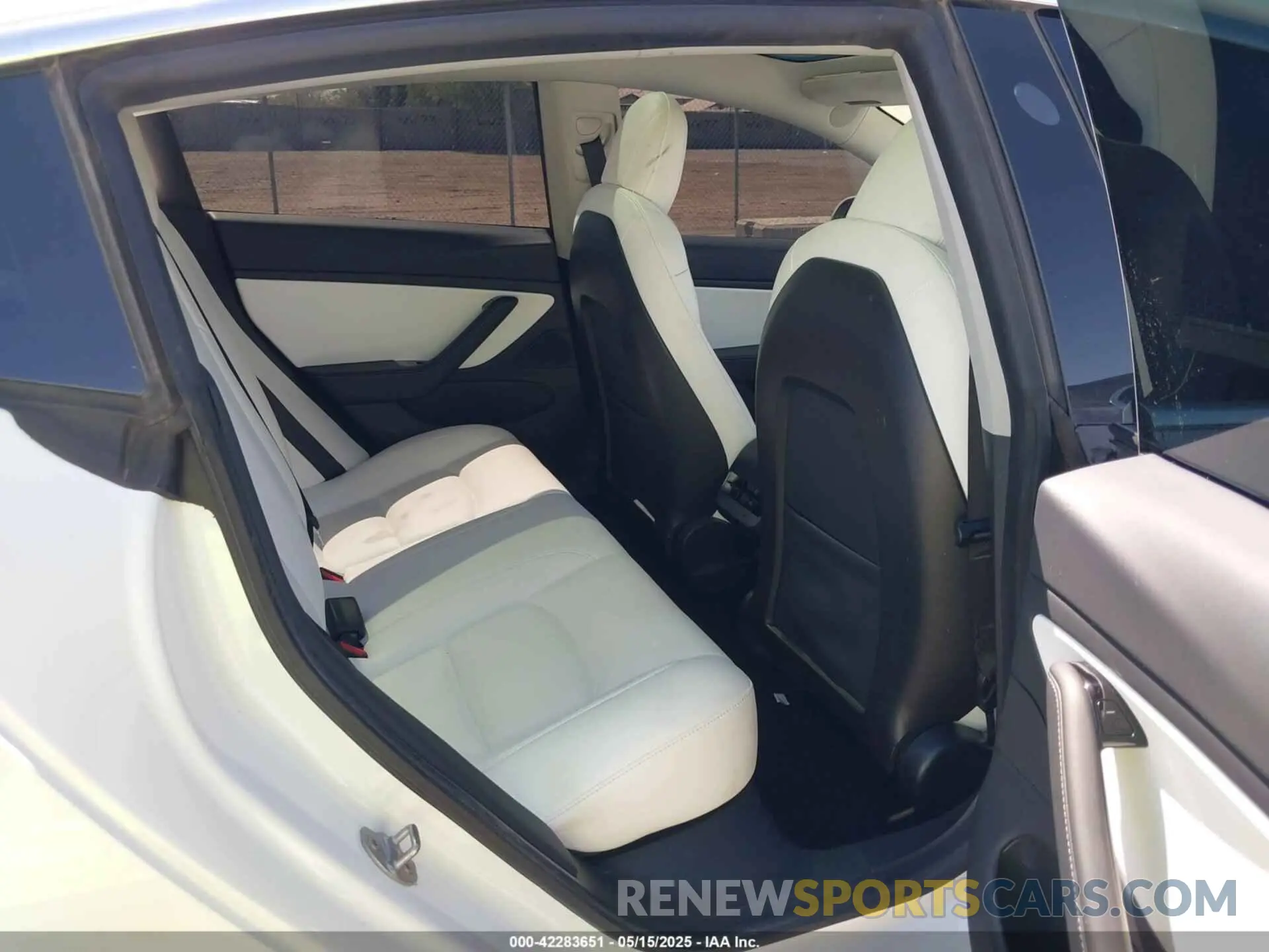 8 fotografías del automóvil dañado 5YJ3E1EC1LF719240 TESLA MODEL 3 2020