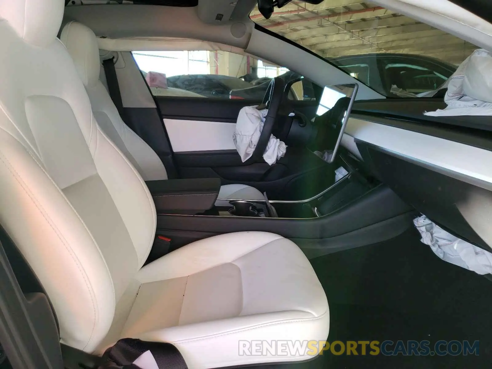 5 fotografías del automóvil dañado 5YJ3E1EC1LF774965 TESLA MODEL 3 2020