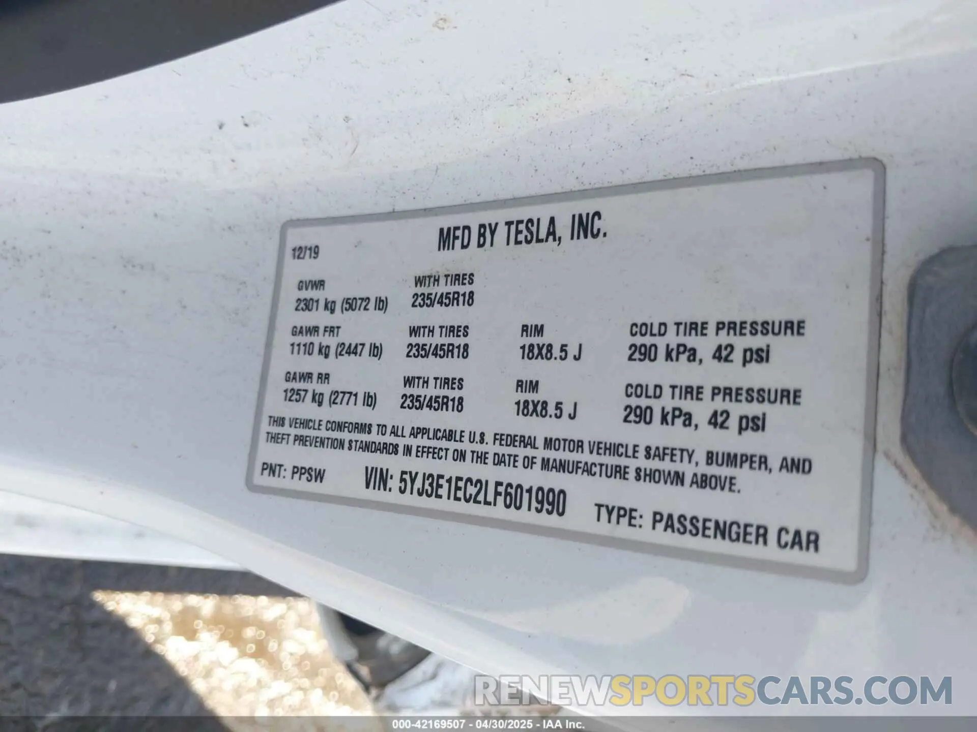 9 fotografías del automóvil dañado 5YJ3E1EC2LF601990 TESLA MODEL 3 2020