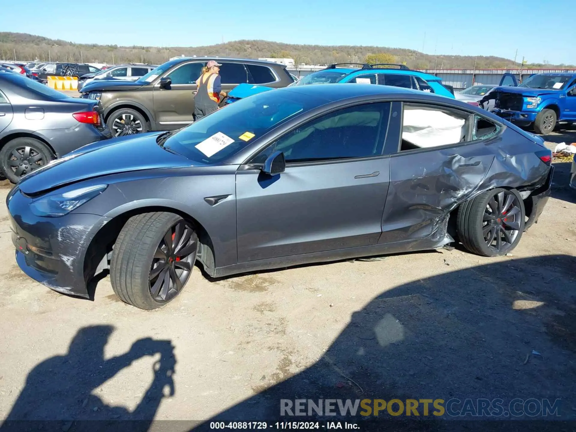 13 fotografías del automóvil dañado 5YJ3E1EC2LF713348 TESLA MODEL 3 2020