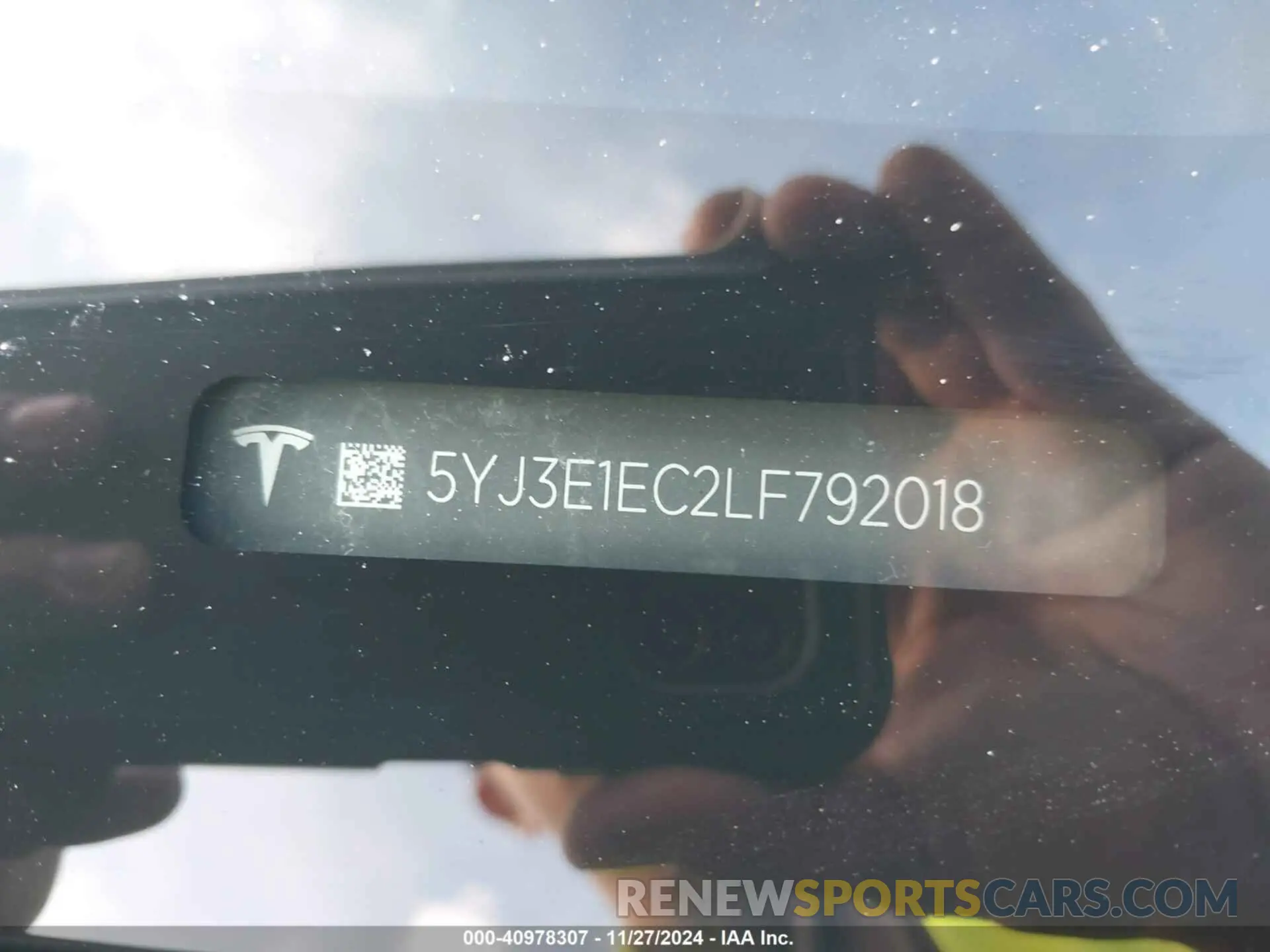 9 fotografías del automóvil dañado 5YJ3E1EC2LF792018 TESLA MODEL 3 2020