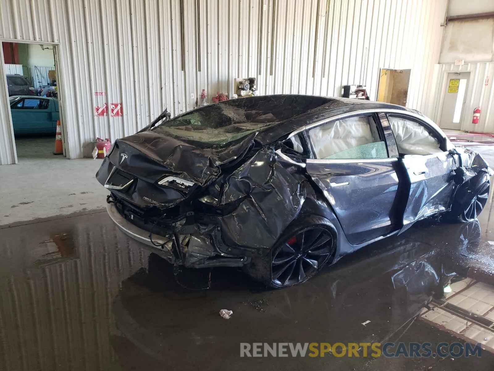 9 fotografías del automóvil dañado 5YJ3E1EC2LF800229 TESLA MODEL 3 2020