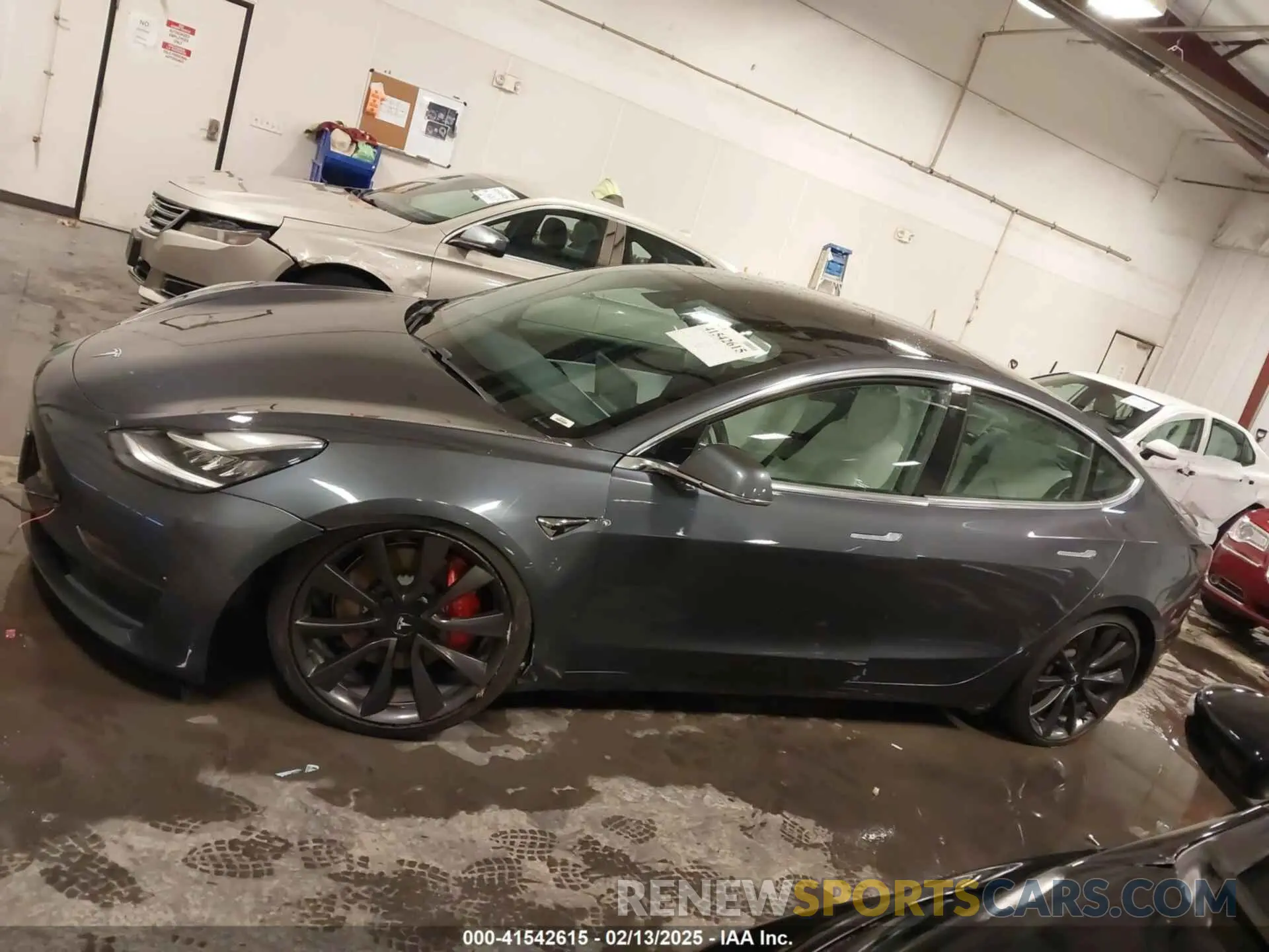 15 fotografías del automóvil dañado 5YJ3E1EC3LF641768 TESLA MODEL 3 2020