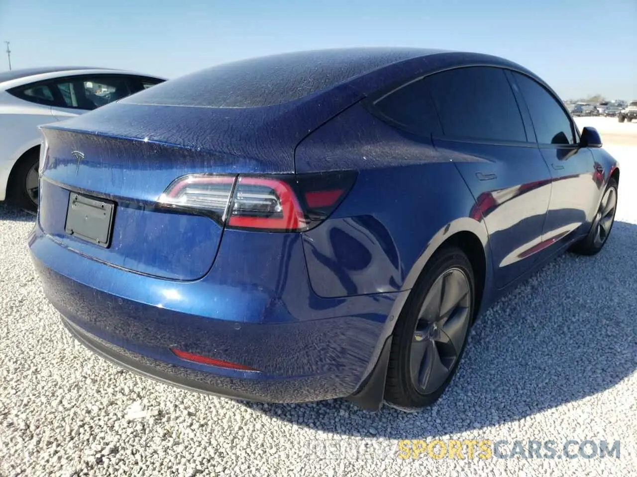 4 fotografías del automóvil dañado 5YJ3E1EC4LF586599 TESLA MODEL 3 2020