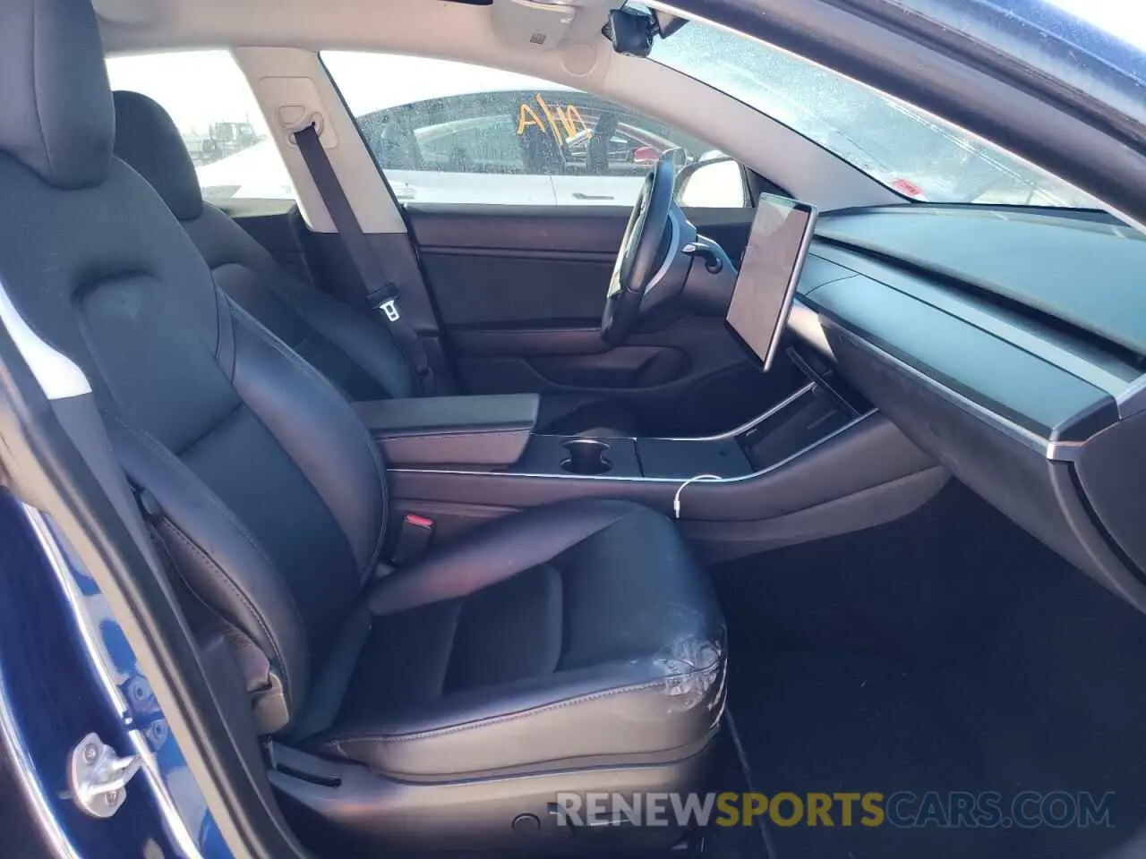 5 fotografías del automóvil dañado 5YJ3E1EC4LF586599 TESLA MODEL 3 2020