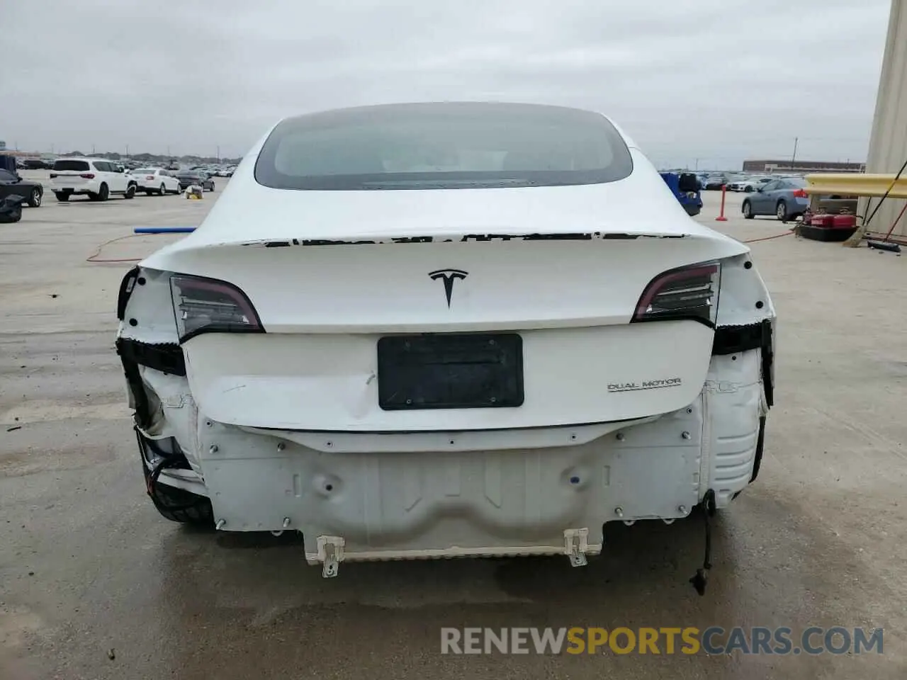 6 fotografías del automóvil dañado 5YJ3E1EC4LF624154 TESLA MODEL 3 2020
