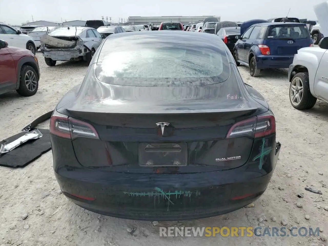 6 fotografías del automóvil dañado 5YJ3E1EC4LF640676 TESLA MODEL 3 2020
