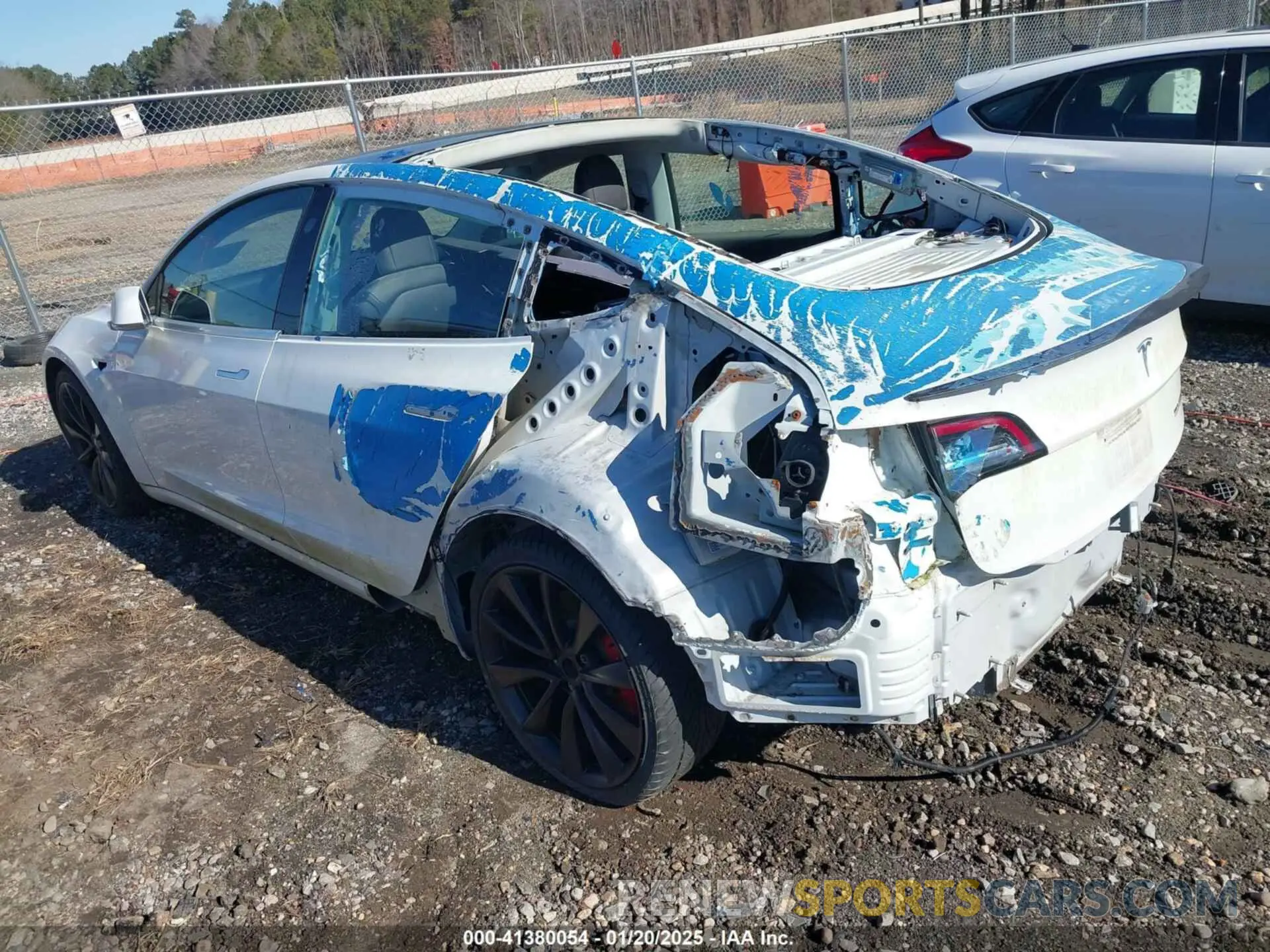 3 fotografías del automóvil dañado 5YJ3E1EC4LF714176 TESLA MODEL 3 2020