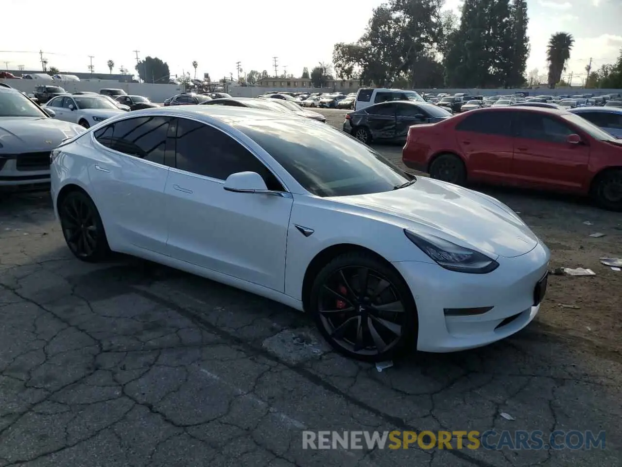 4 fotografías del automóvil dañado 5YJ3E1EC4LF719331 TESLA MODEL 3 2020