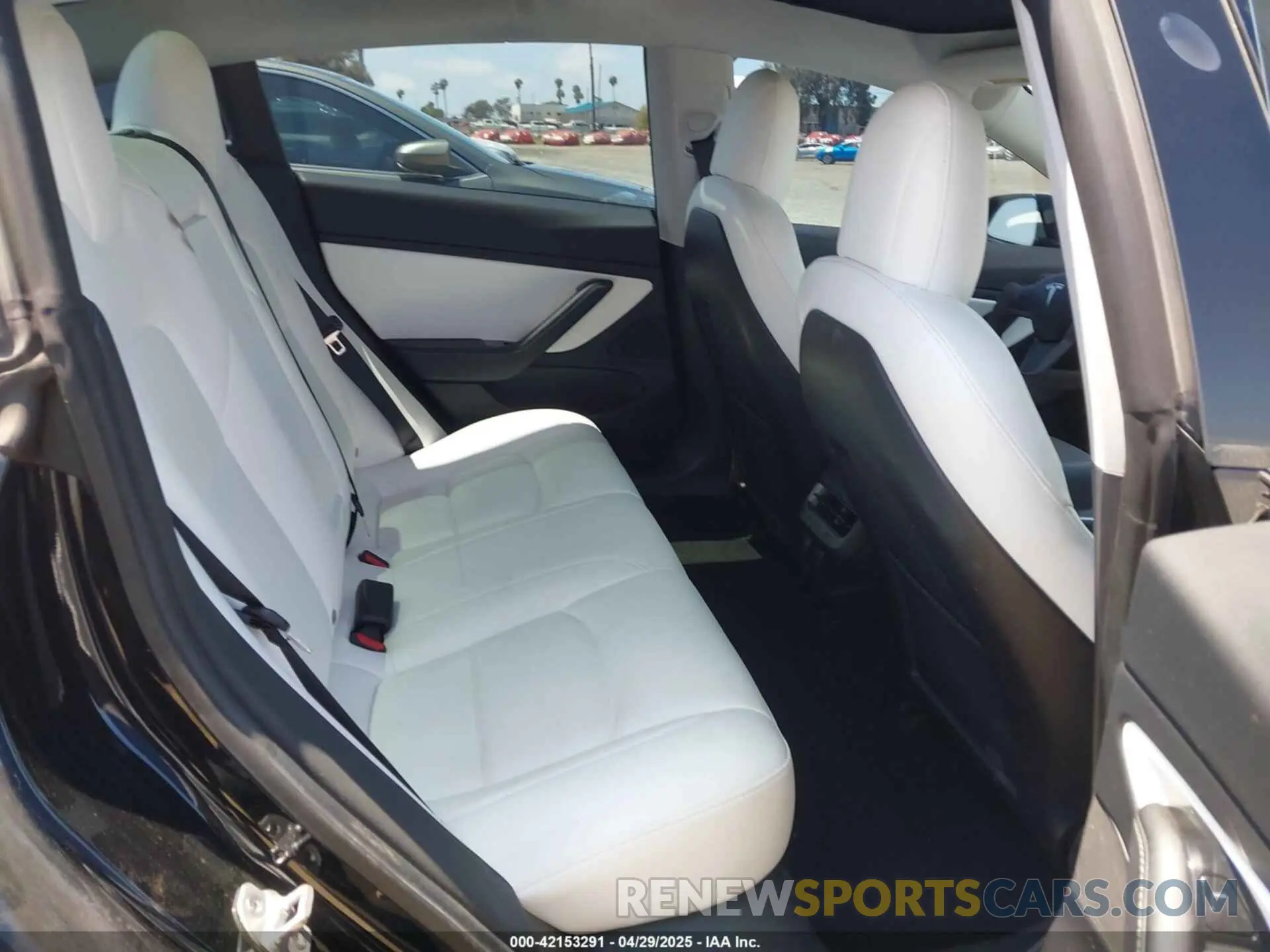 8 fotografías del automóvil dañado 5YJ3E1EC5LF641593 TESLA MODEL 3 2020