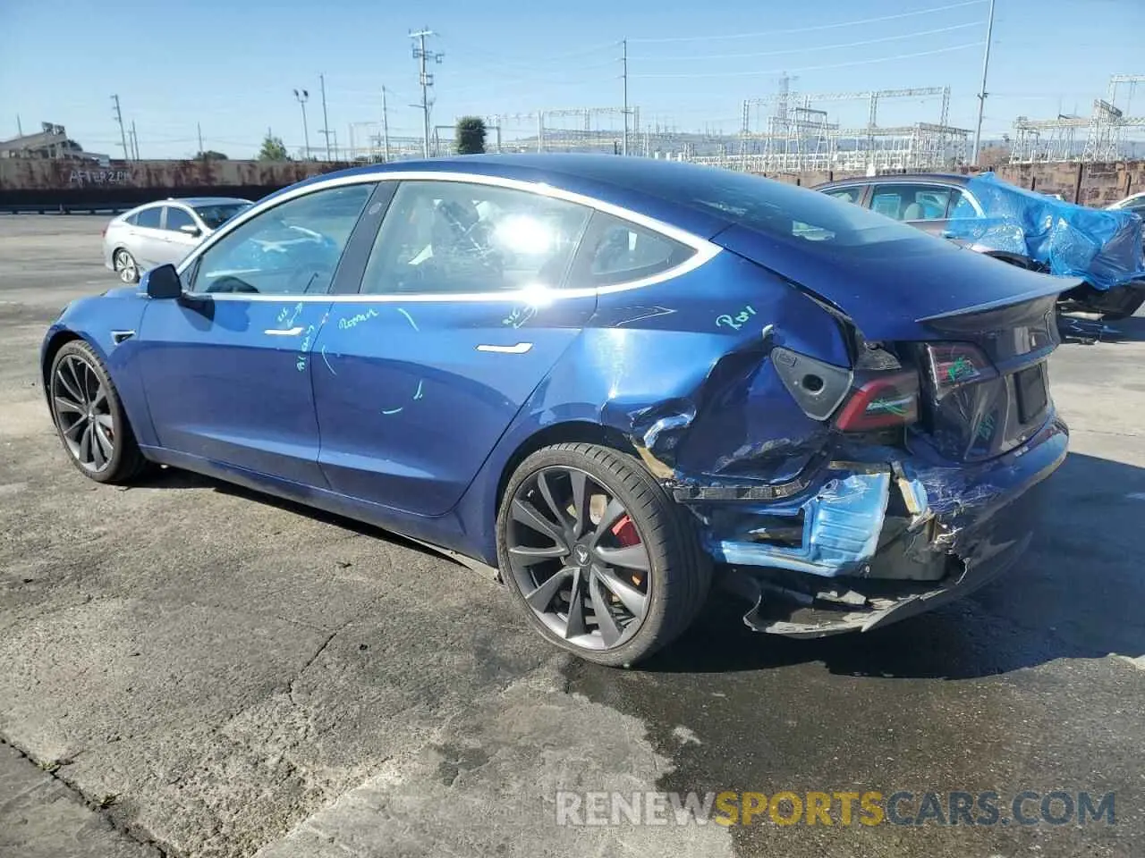 2 fotografías del automóvil dañado 5YJ3E1EC5LF647085 TESLA MODEL 3 2020