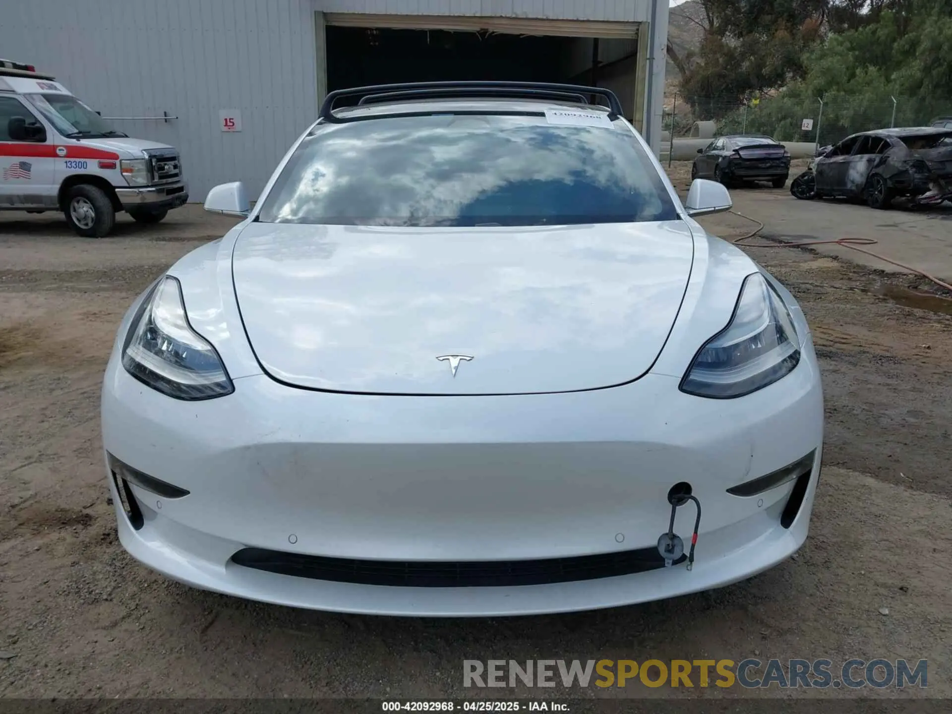 13 fotografías del automóvil dañado 5YJ3E1EC7LF602634 TESLA MODEL 3 2020