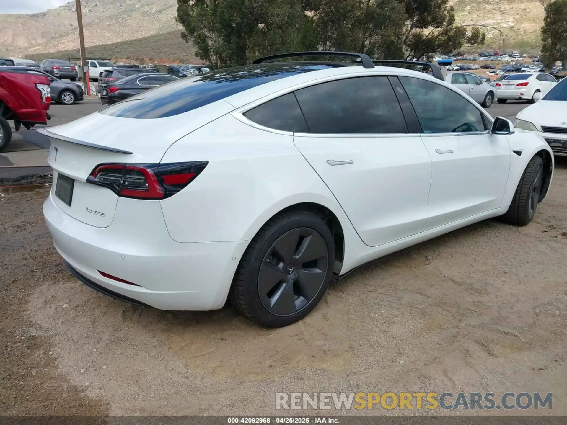 4 fotografías del automóvil dañado 5YJ3E1EC7LF602634 TESLA MODEL 3 2020
