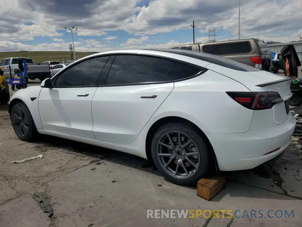 2 fotografías del automóvil dañado 5YJ3E1EC7LF627355 TESLA MODEL 3 2020