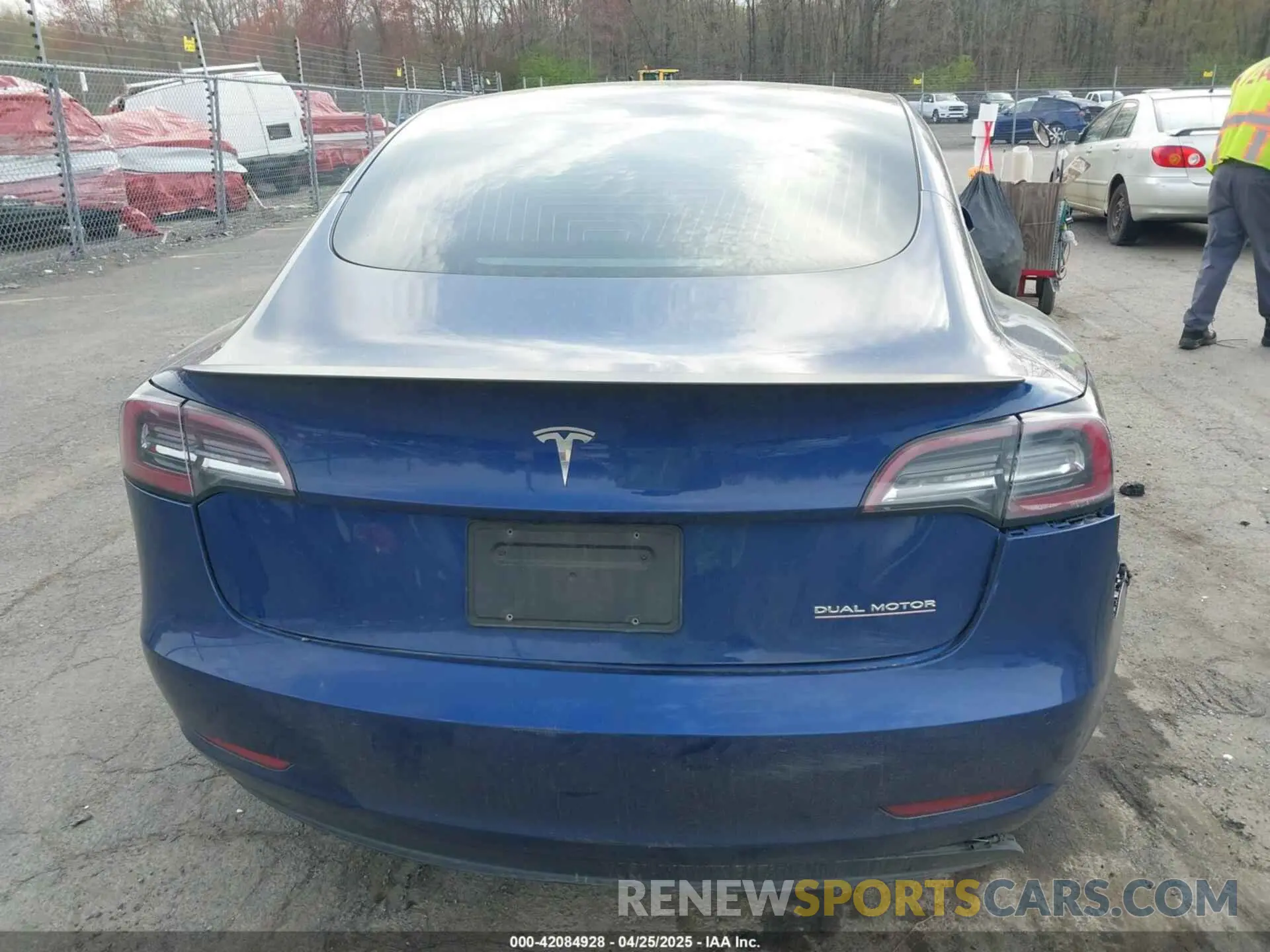 16 fotografías del automóvil dañado 5YJ3E1EC7LF784223 TESLA MODEL 3 2020