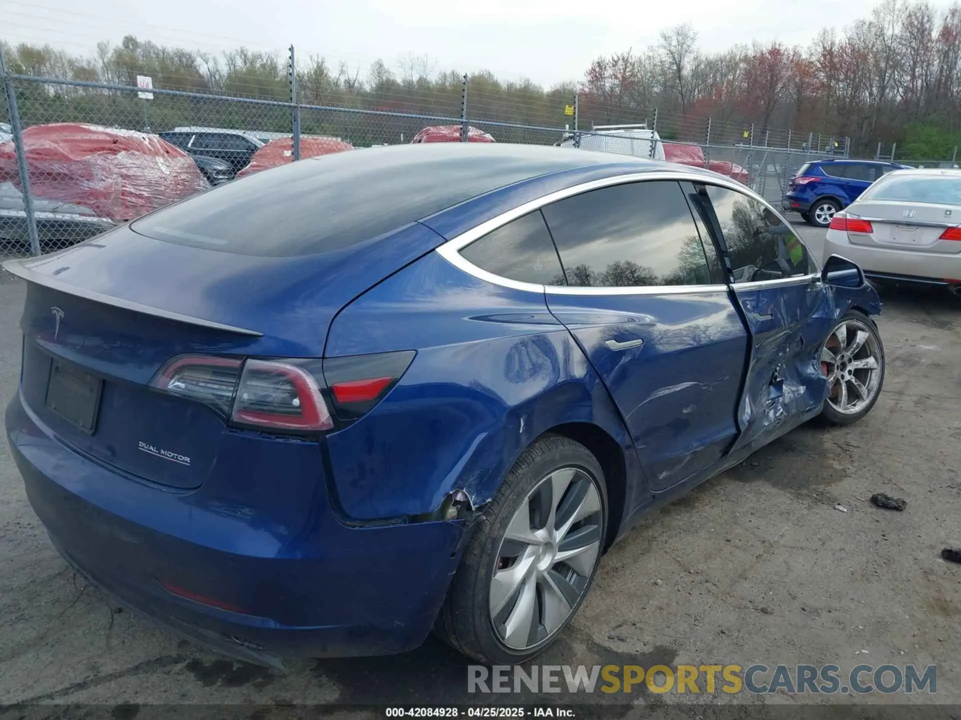 4 fotografías del automóvil dañado 5YJ3E1EC7LF784223 TESLA MODEL 3 2020