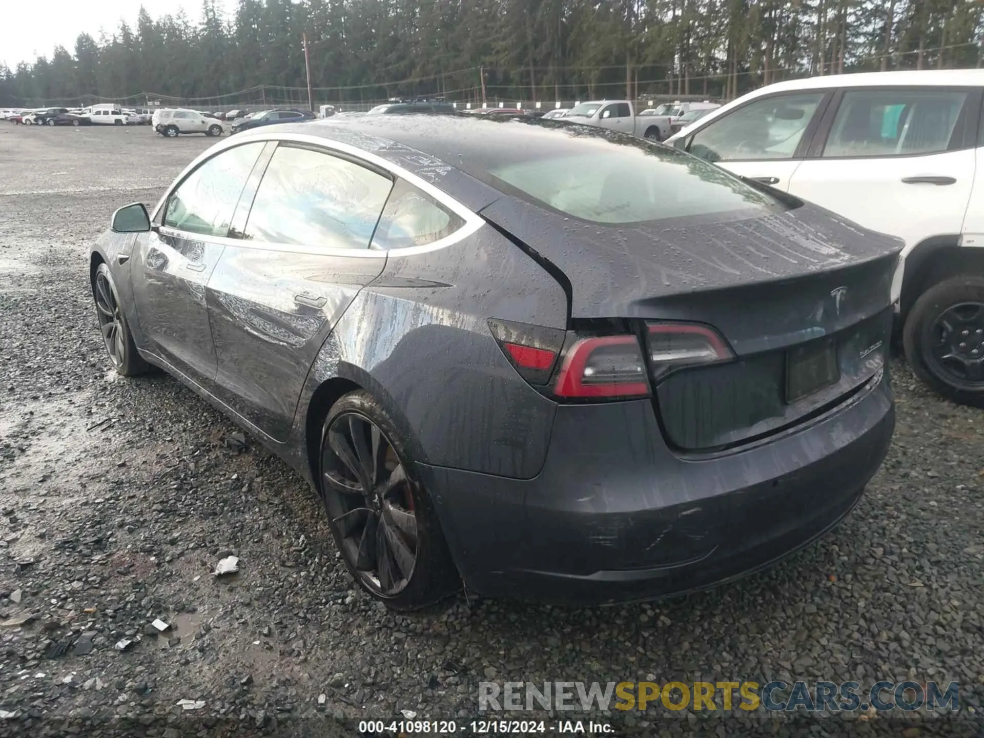 3 fotografías del automóvil dañado 5YJ3E1EC8LF623718 TESLA MODEL 3 2020