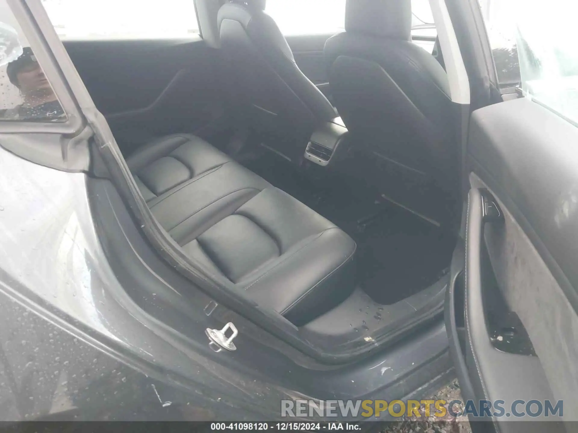 8 fotografías del automóvil dañado 5YJ3E1EC8LF623718 TESLA MODEL 3 2020