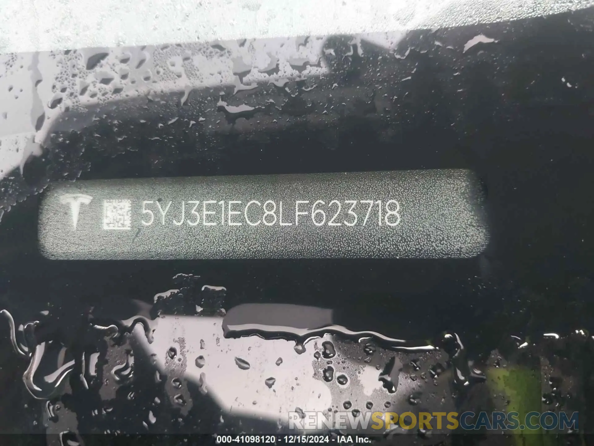 9 fotografías del automóvil dañado 5YJ3E1EC8LF623718 TESLA MODEL 3 2020