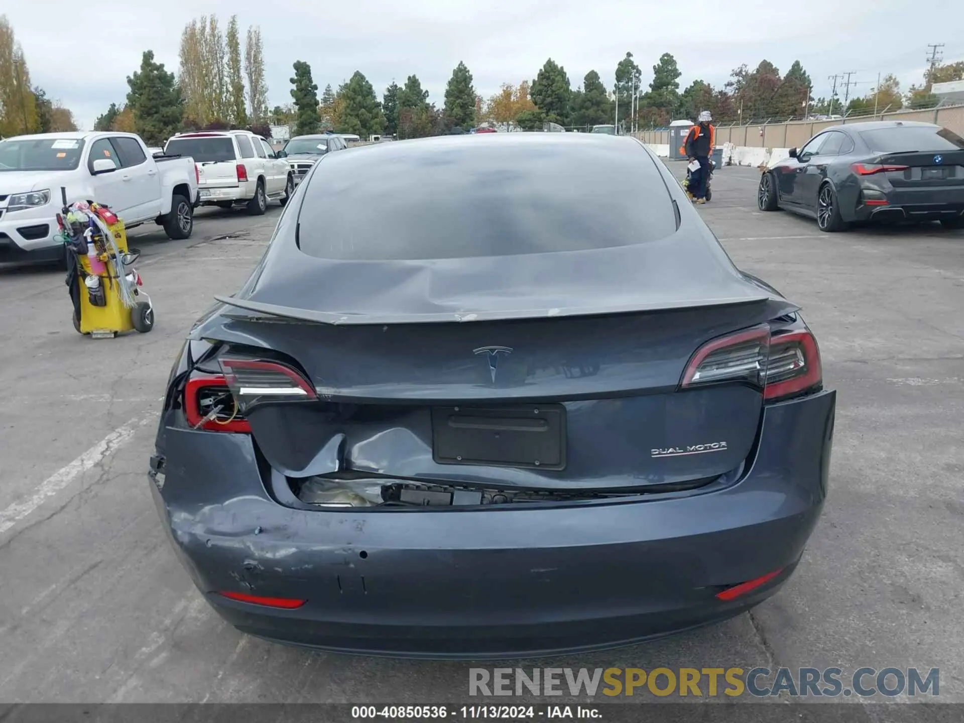 15 fotografías del automóvil dañado 5YJ3E1EC9LF641774 TESLA MODEL 3 2020