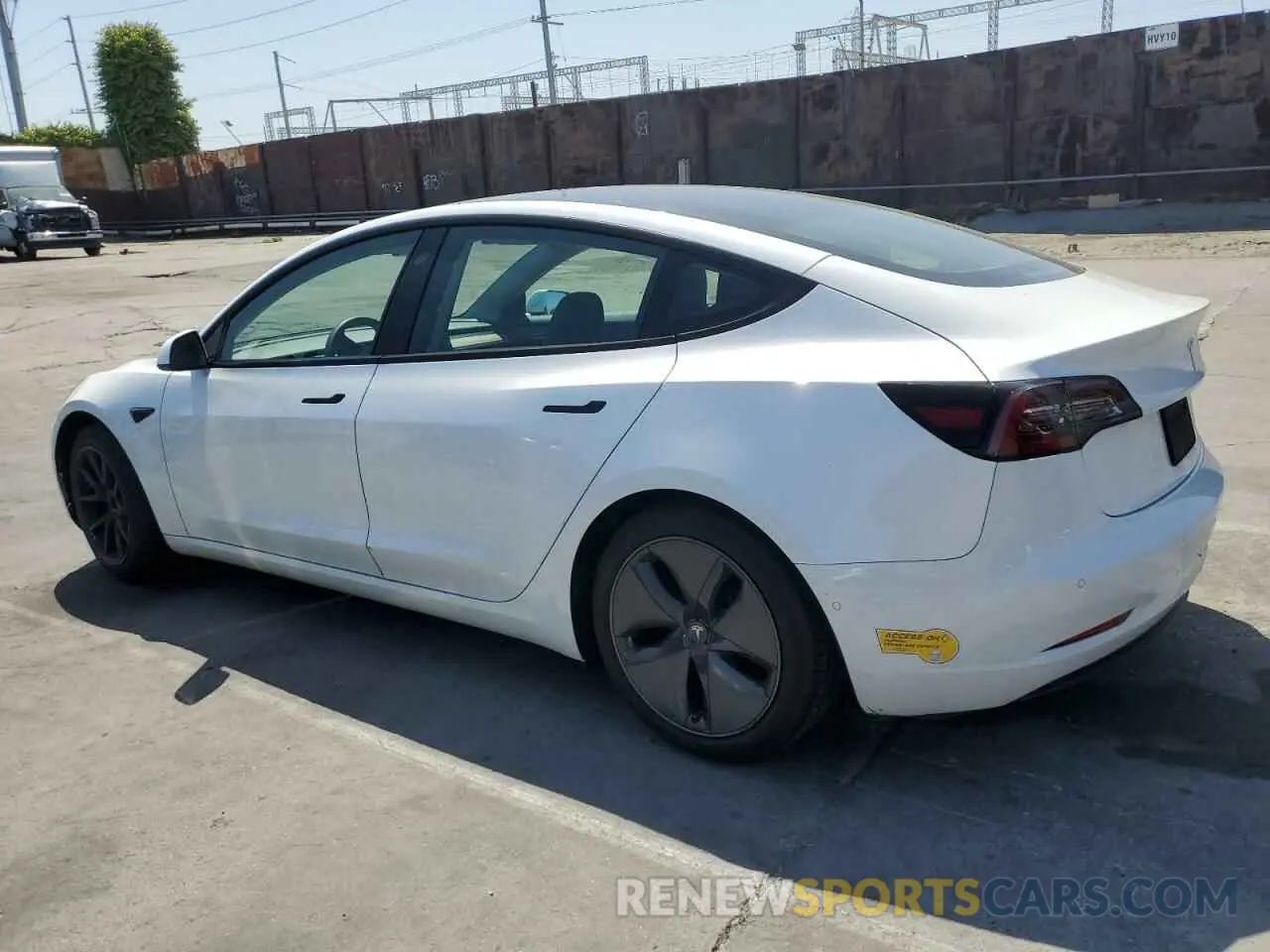 2 fotografías del automóvil dañado 5YJ3E1EA0MF006300 TESLA MODEL 3 2021