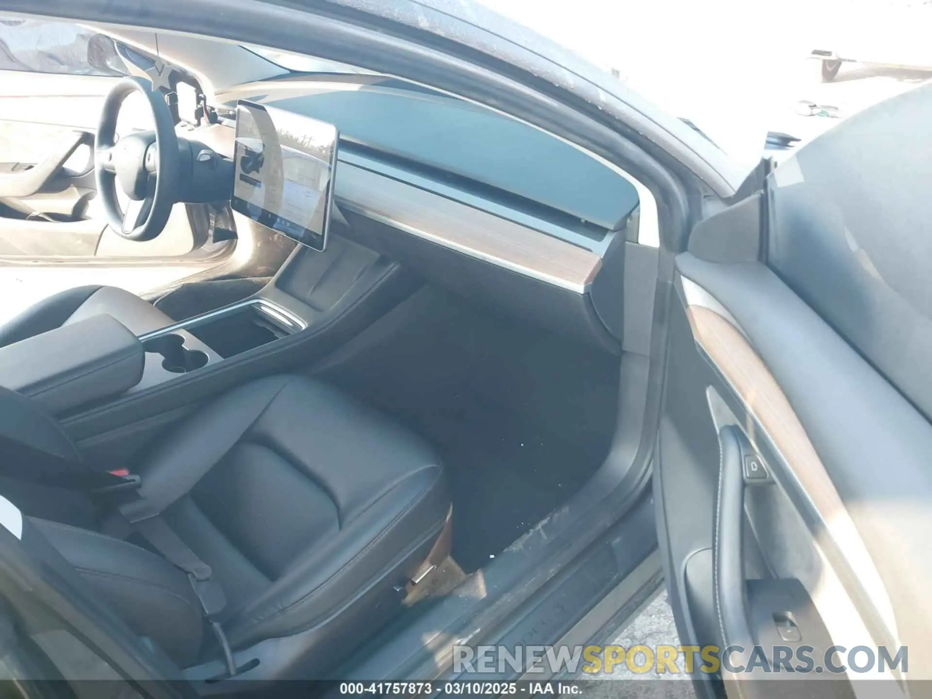 5 fotografías del automóvil dañado 5YJ3E1EA0MF016826 TESLA MODEL 3 2021