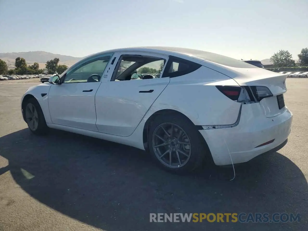 2 fotografías del automóvil dañado 5YJ3E1EA0MF017524 TESLA MODEL 3 2021