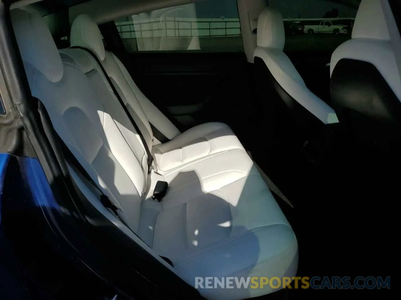 10 fotografías del automóvil dañado 5YJ3E1EA0MF072071 TESLA MODEL 3 2021