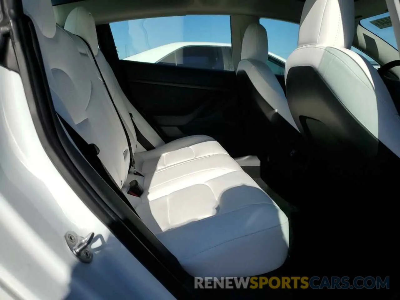 10 fotografías del automóvil dañado 5YJ3E1EA0MF100063 TESLA MODEL 3 2021