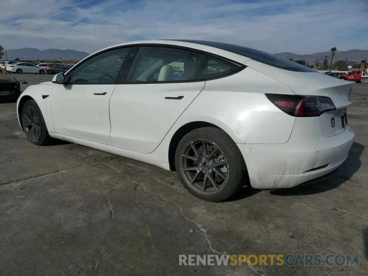 2 fotografías del automóvil dañado 5YJ3E1EA0MF858839 TESLA MODEL 3 2021
