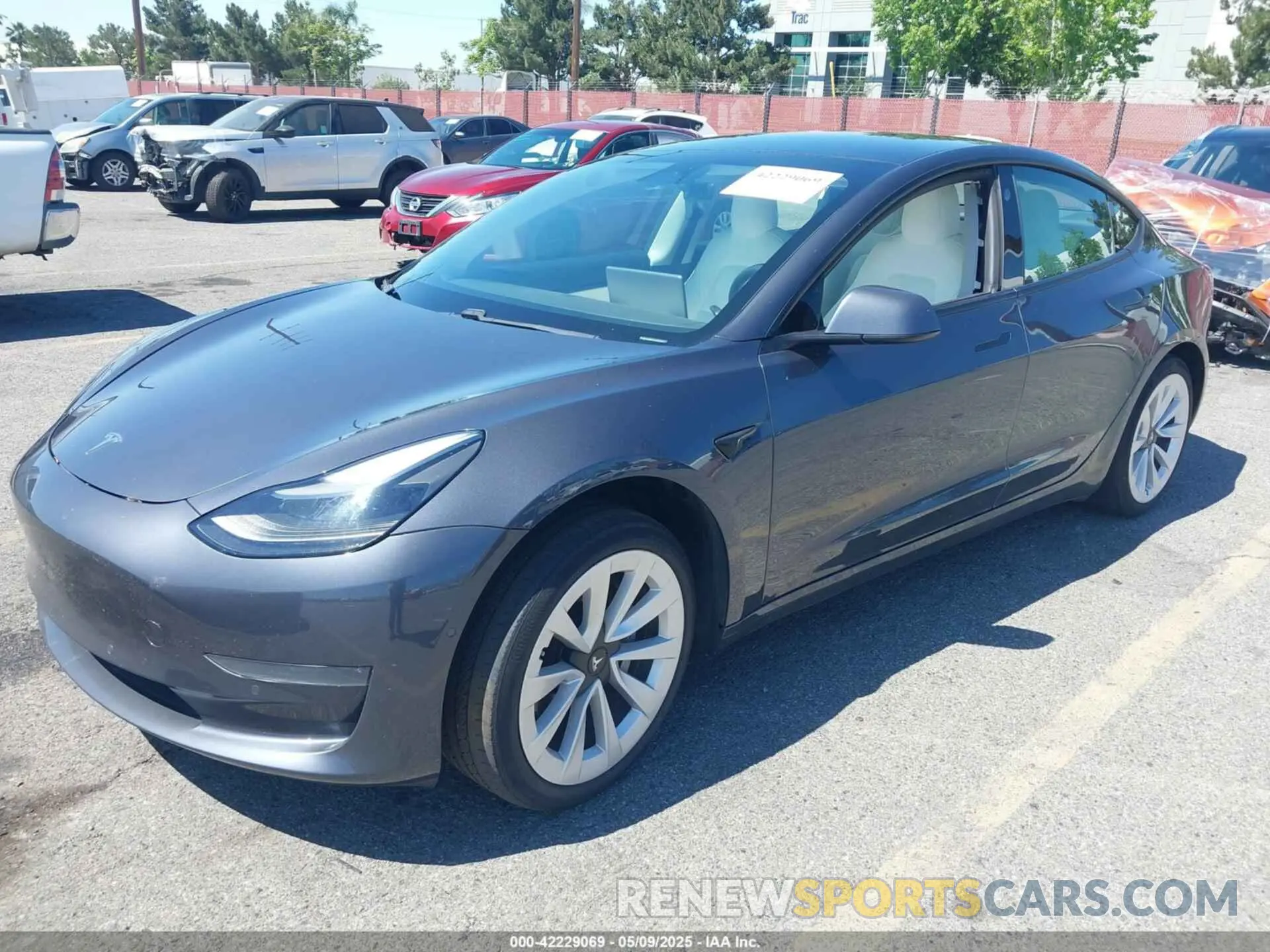 2 fotografías del automóvil dañado 5YJ3E1EA0MF908736 TESLA MODEL 3 2021