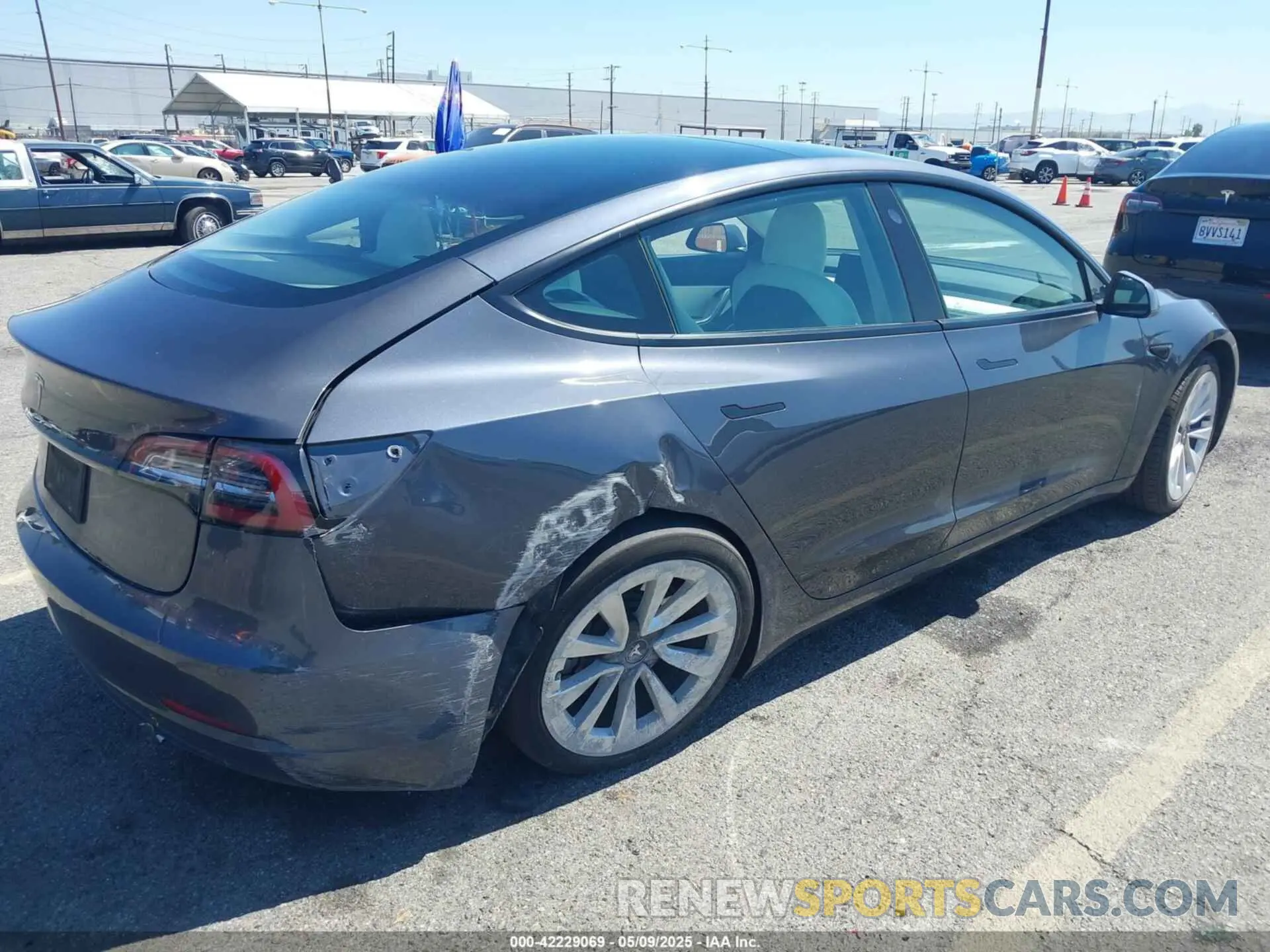 4 fotografías del automóvil dañado 5YJ3E1EA0MF908736 TESLA MODEL 3 2021