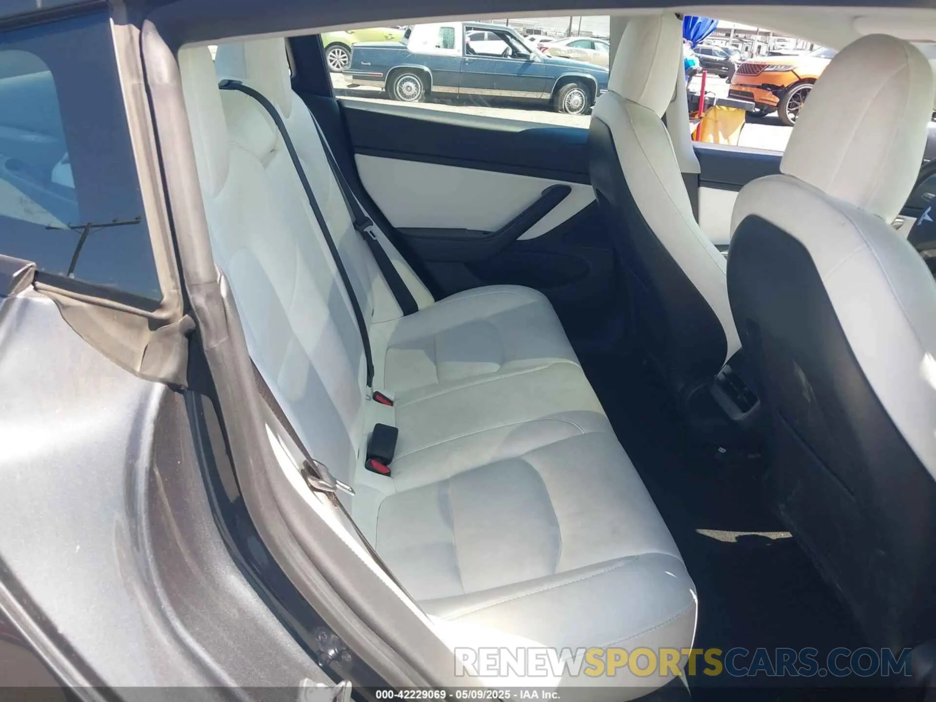 8 fotografías del automóvil dañado 5YJ3E1EA0MF908736 TESLA MODEL 3 2021