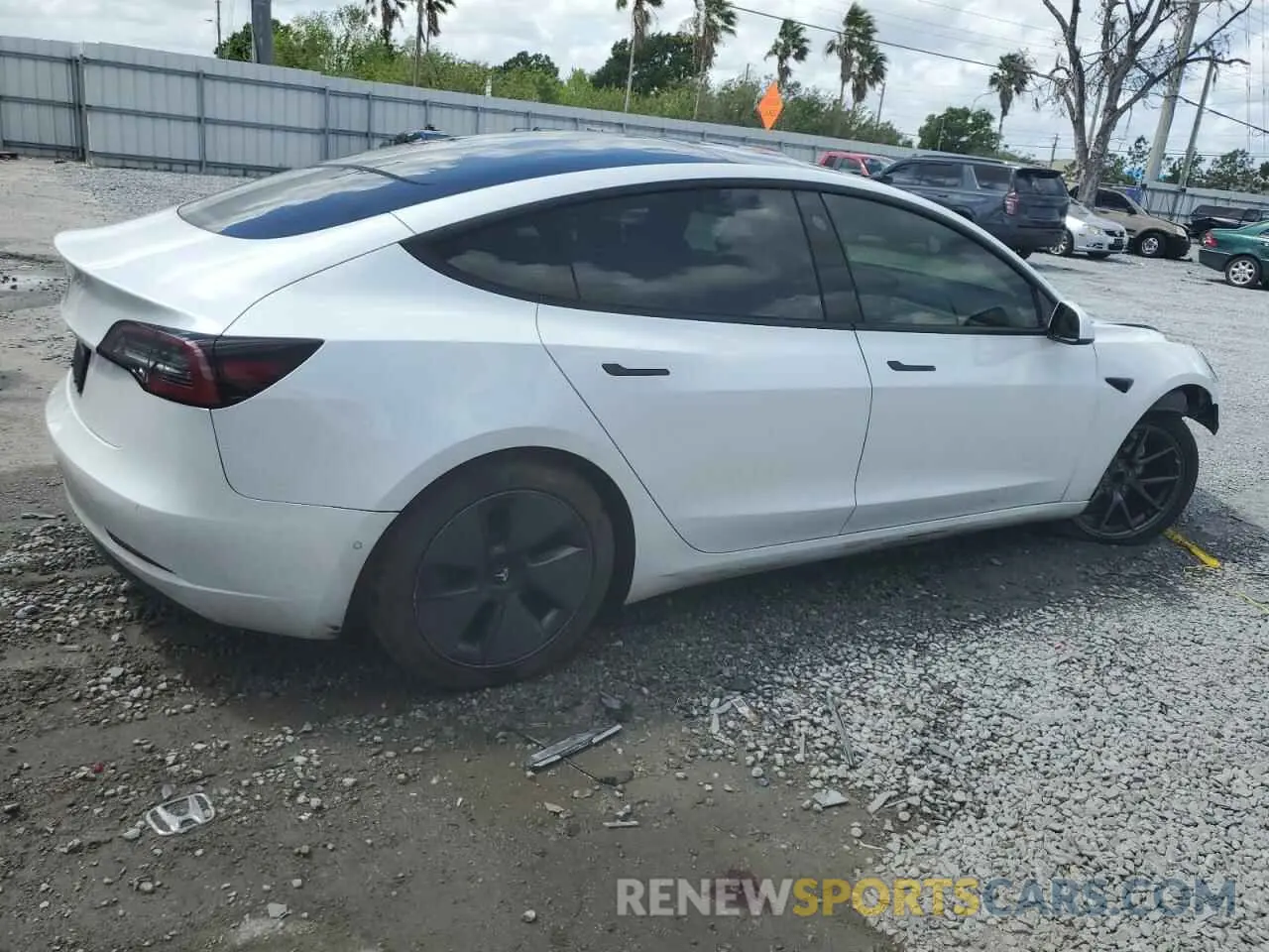 3 fotografías del automóvil dañado 5YJ3E1EA0MF920949 TESLA MODEL 3 2021