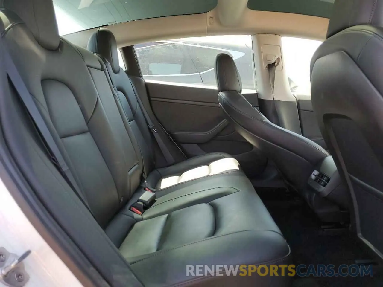 10 fotografías del automóvil dañado 5YJ3E1EA0MF985574 TESLA MODEL 3 2021