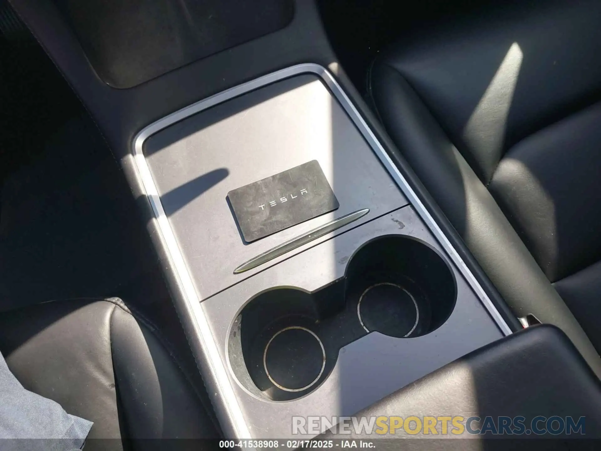 11 fotografías del automóvil dañado 5YJ3E1EA1MF058308 TESLA MODEL 3 2021