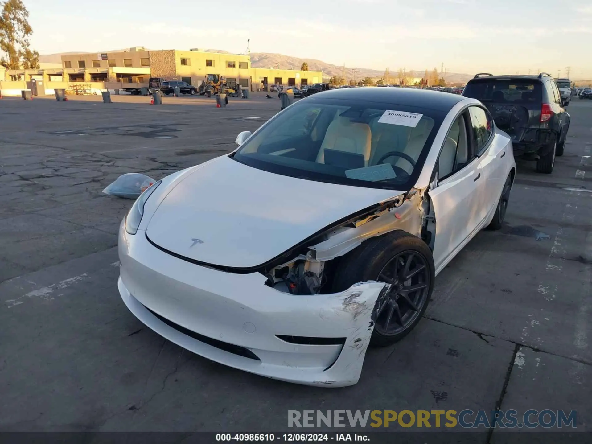 2 fotografías del automóvil dañado 5YJ3E1EA1MF093771 TESLA MODEL 3 2021