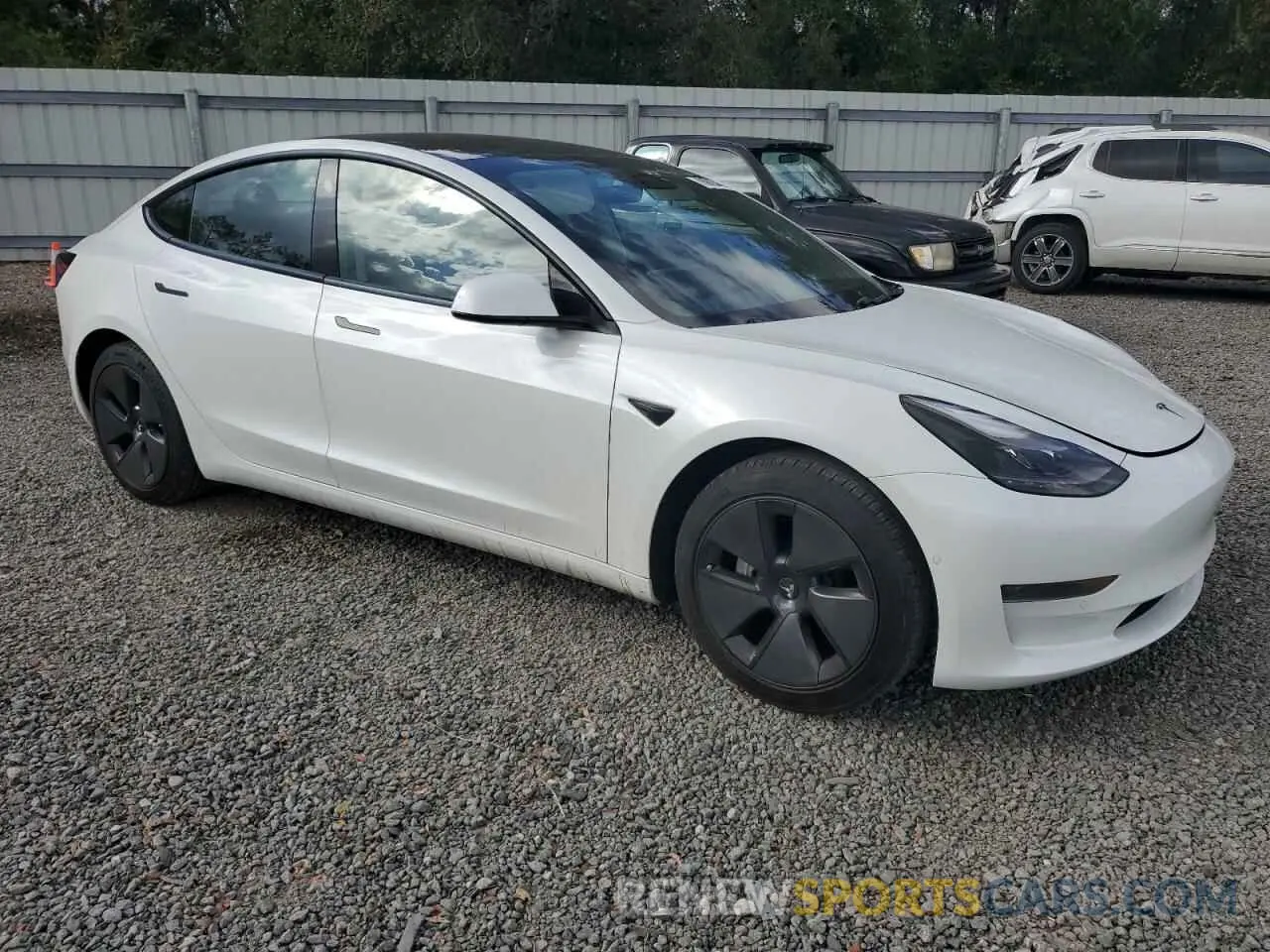 4 fotografías del automóvil dañado 5YJ3E1EA1MF921205 TESLA MODEL 3 2021