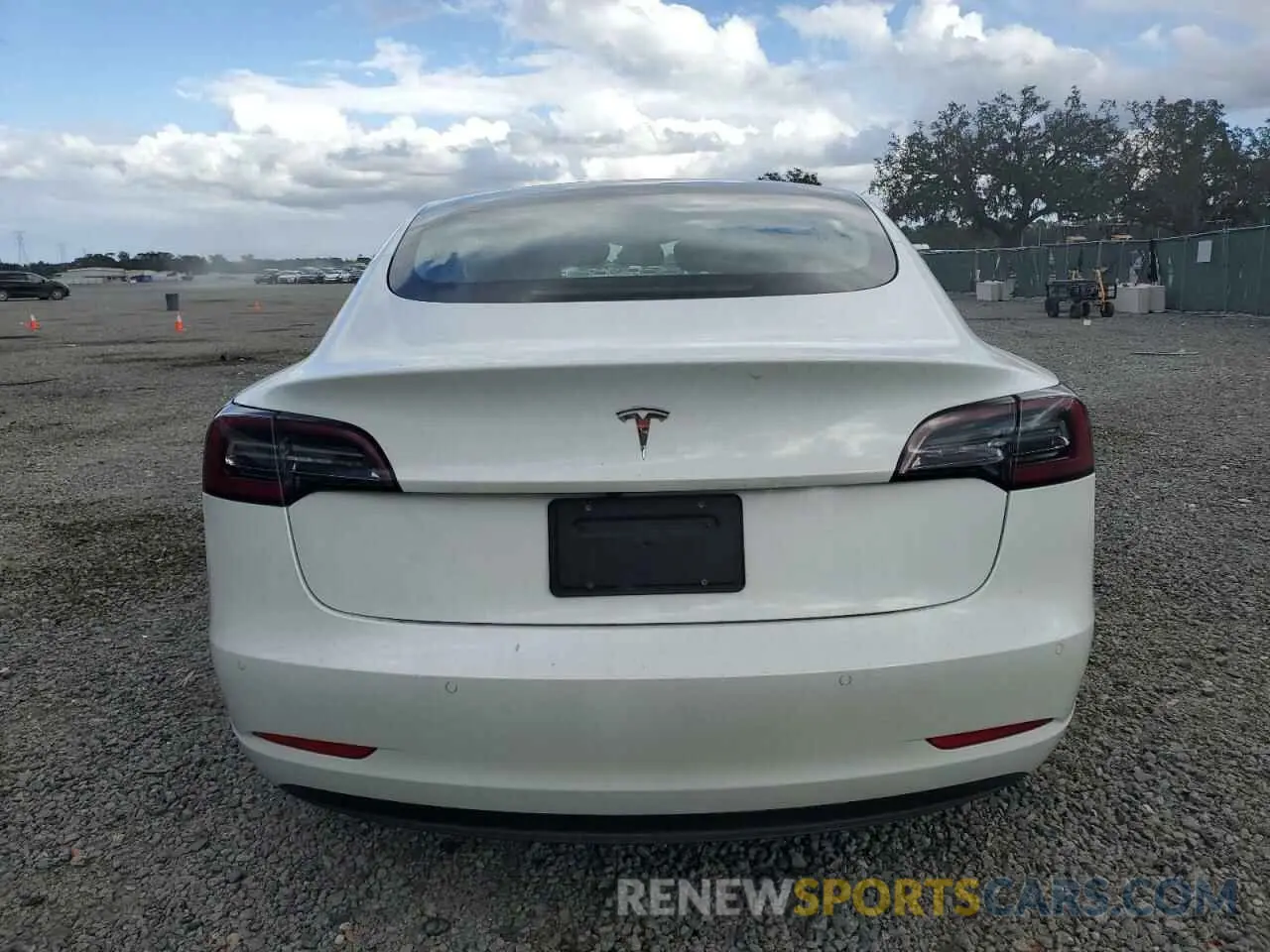 6 fotografías del automóvil dañado 5YJ3E1EA1MF921205 TESLA MODEL 3 2021