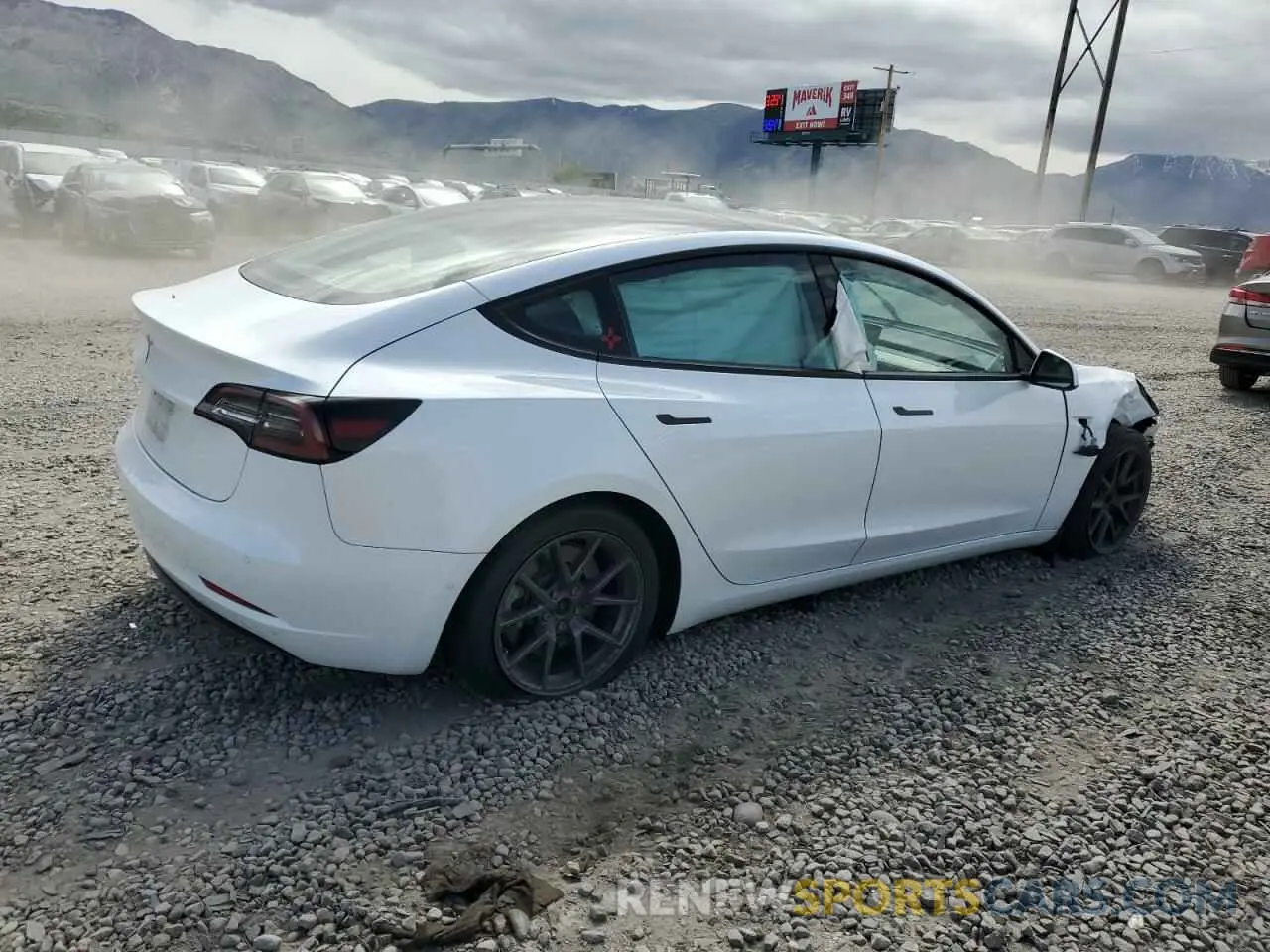 3 fotografías del automóvil dañado 5YJ3E1EA1MF997586 TESLA MODEL 3 2021