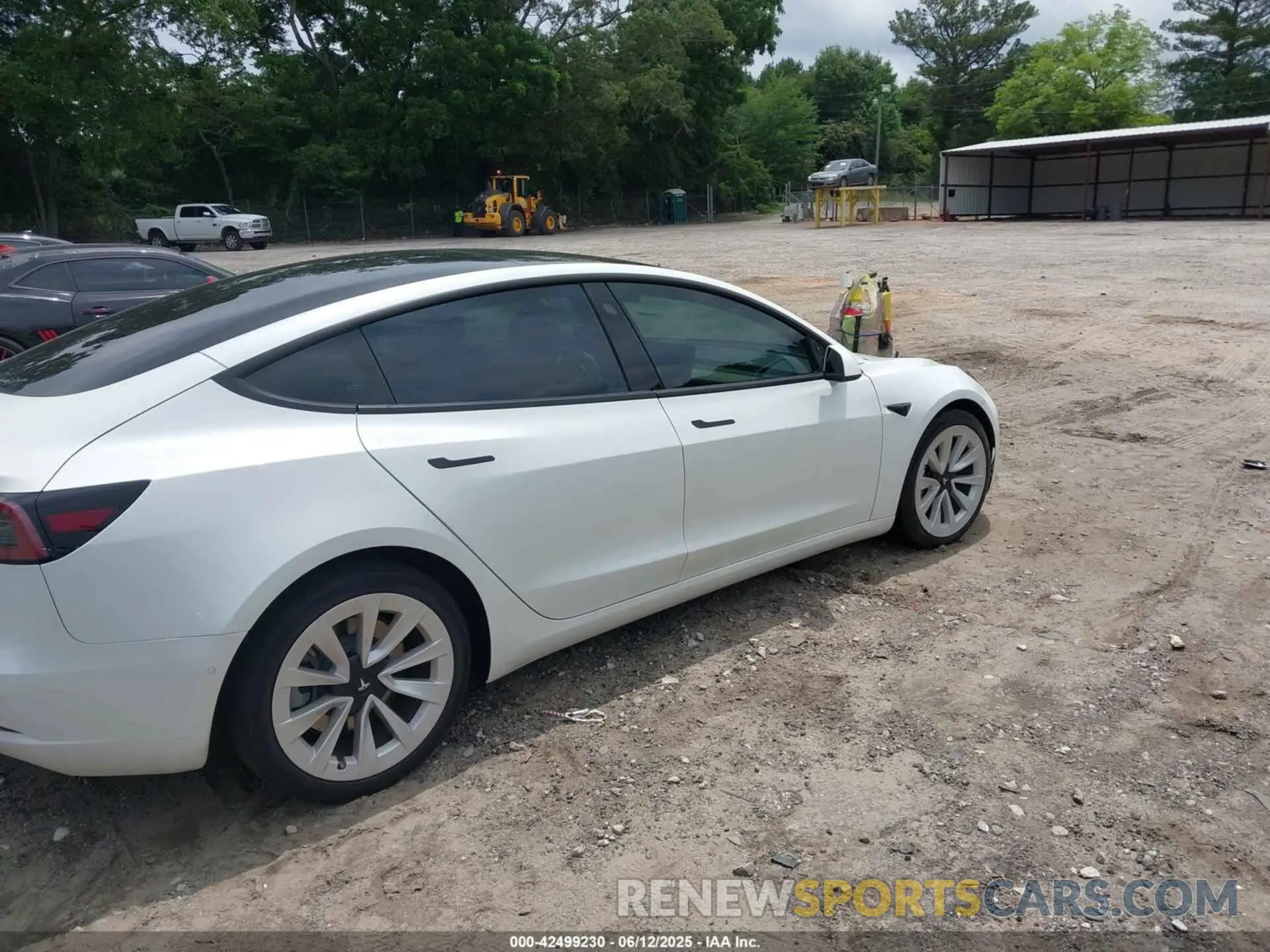 4 fotografías del automóvil dañado 5YJ3E1EA2MF046121 TESLA MODEL 3 2021