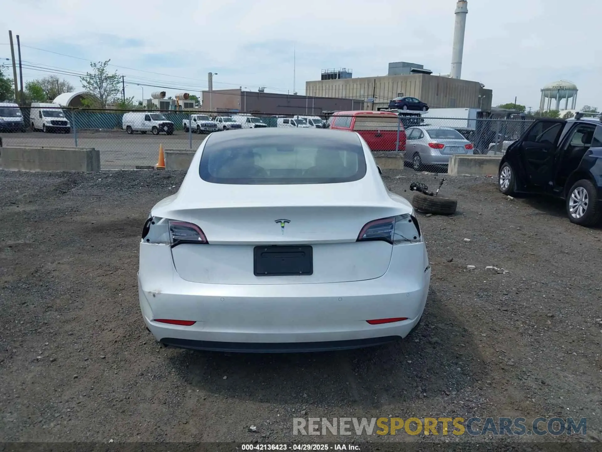 16 fotografías del automóvil dañado 5YJ3E1EA2MF063761 TESLA MODEL 3 2021
