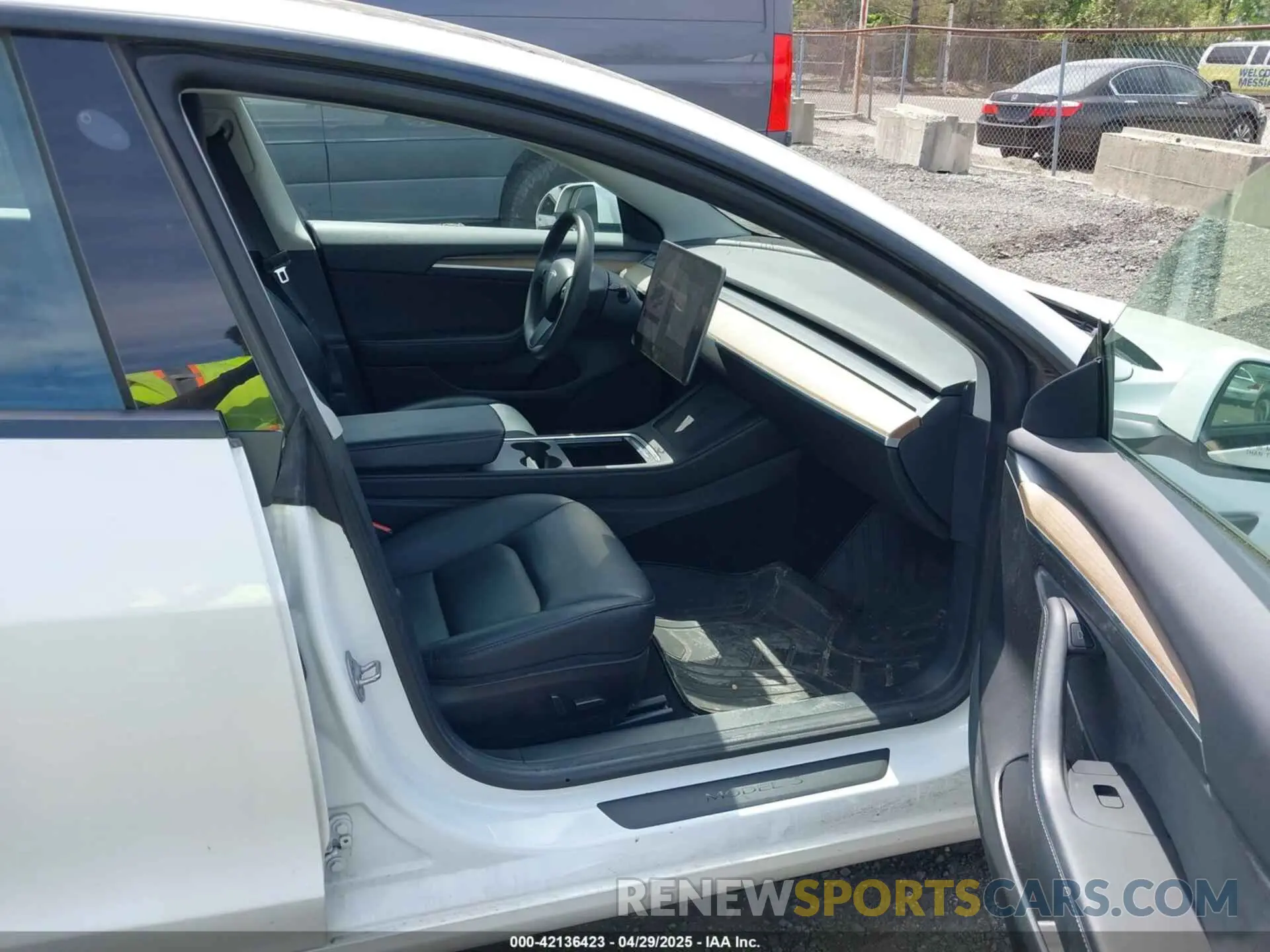 5 fotografías del automóvil dañado 5YJ3E1EA2MF063761 TESLA MODEL 3 2021