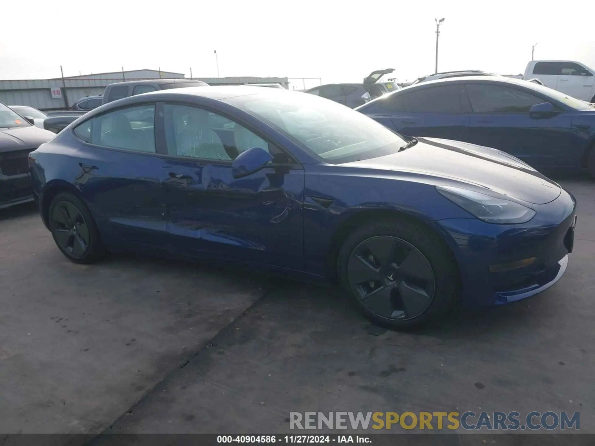 13 fotografías del automóvil dañado 5YJ3E1EA2MF092676 TESLA MODEL 3 2021