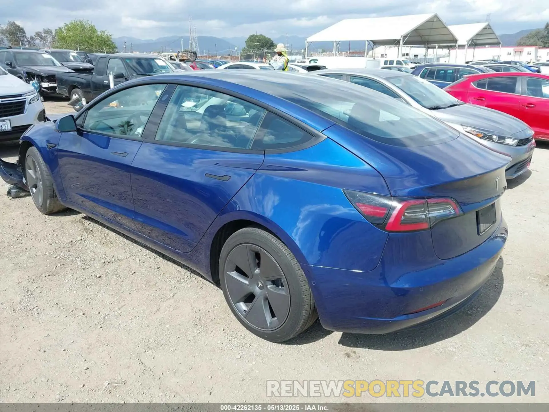 3 fotografías del automóvil dañado 5YJ3E1EA2MF098459 TESLA MODEL 3 2021