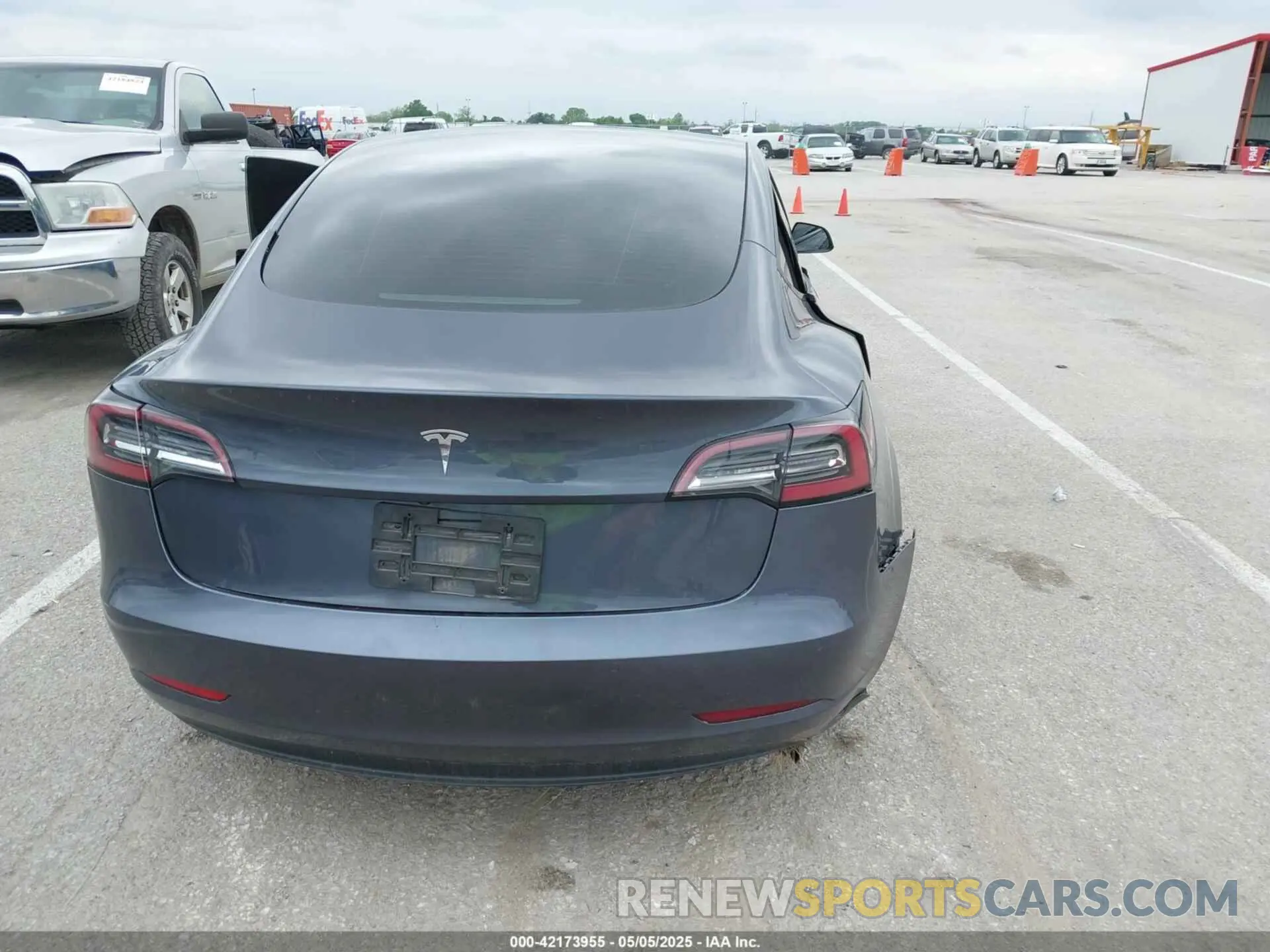 16 fotografías del automóvil dañado 5YJ3E1EA2MF849124 TESLA MODEL 3 2021