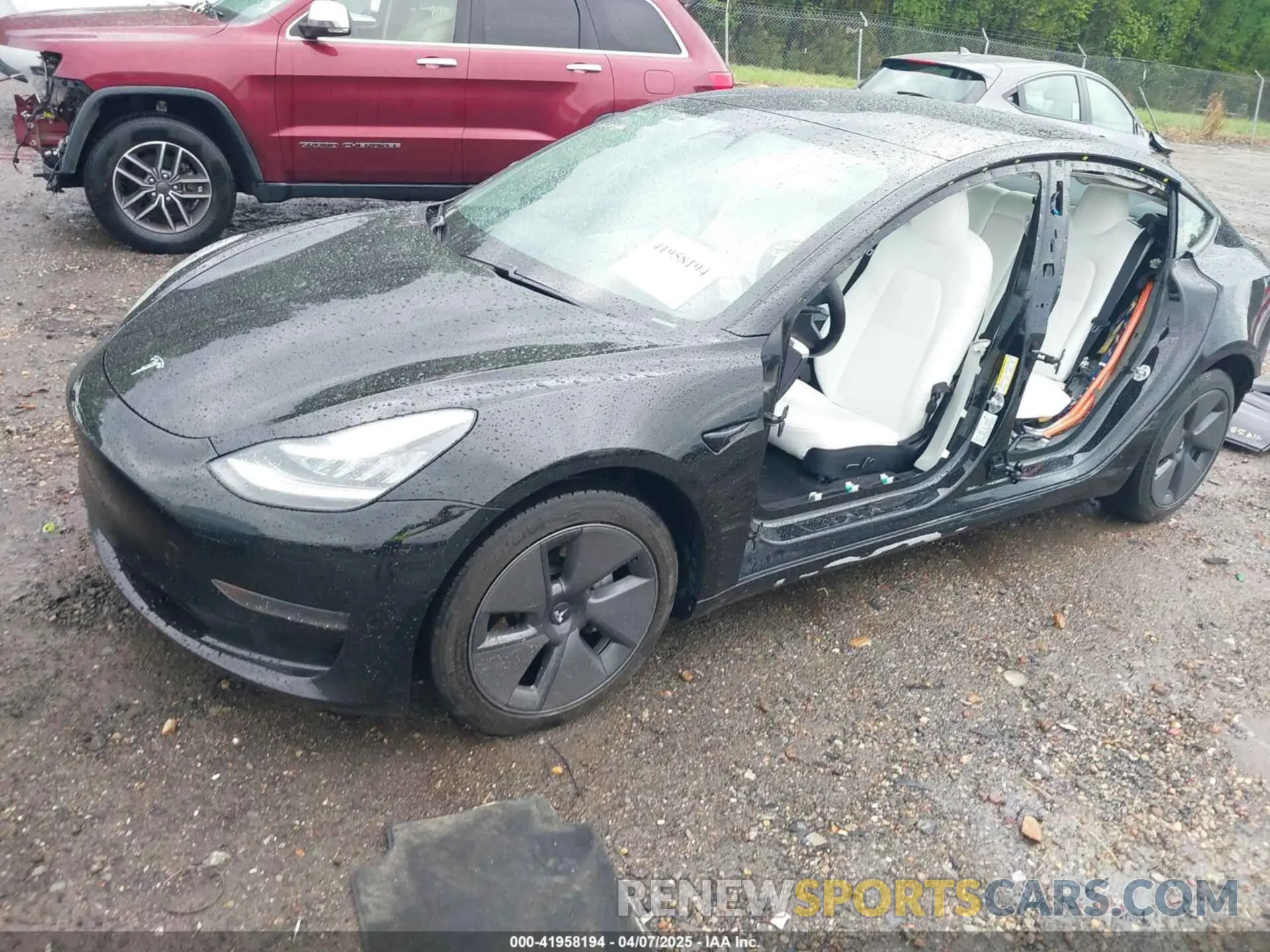 2 fotografías del automóvil dañado 5YJ3E1EA2MF850757 TESLA MODEL 3 2021