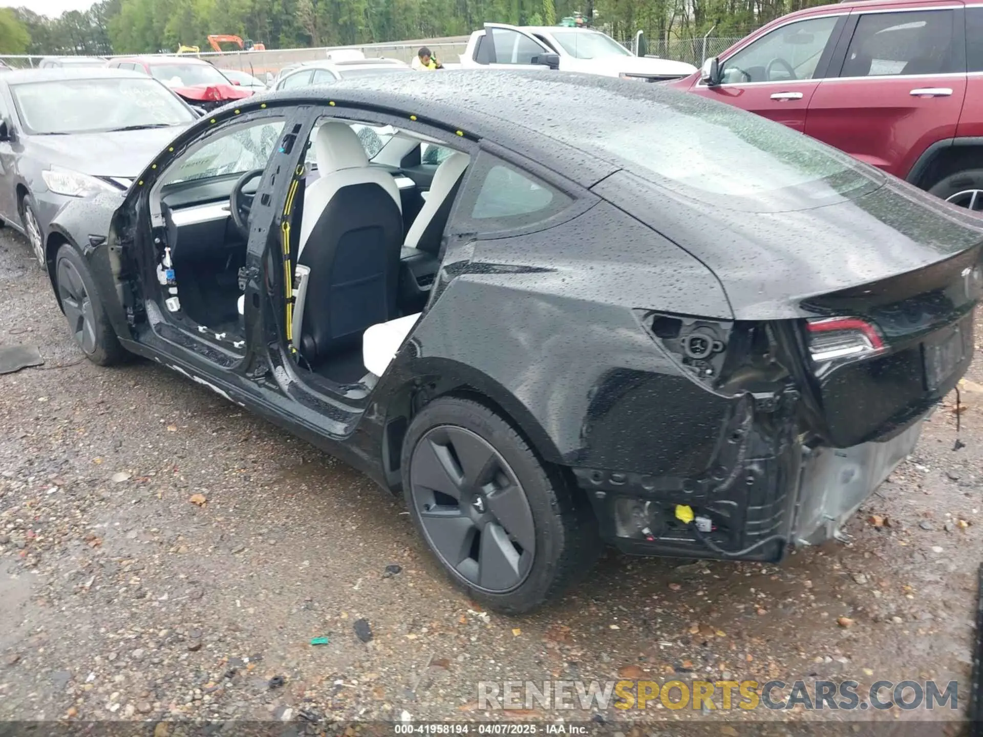 3 fotografías del automóvil dañado 5YJ3E1EA2MF850757 TESLA MODEL 3 2021
