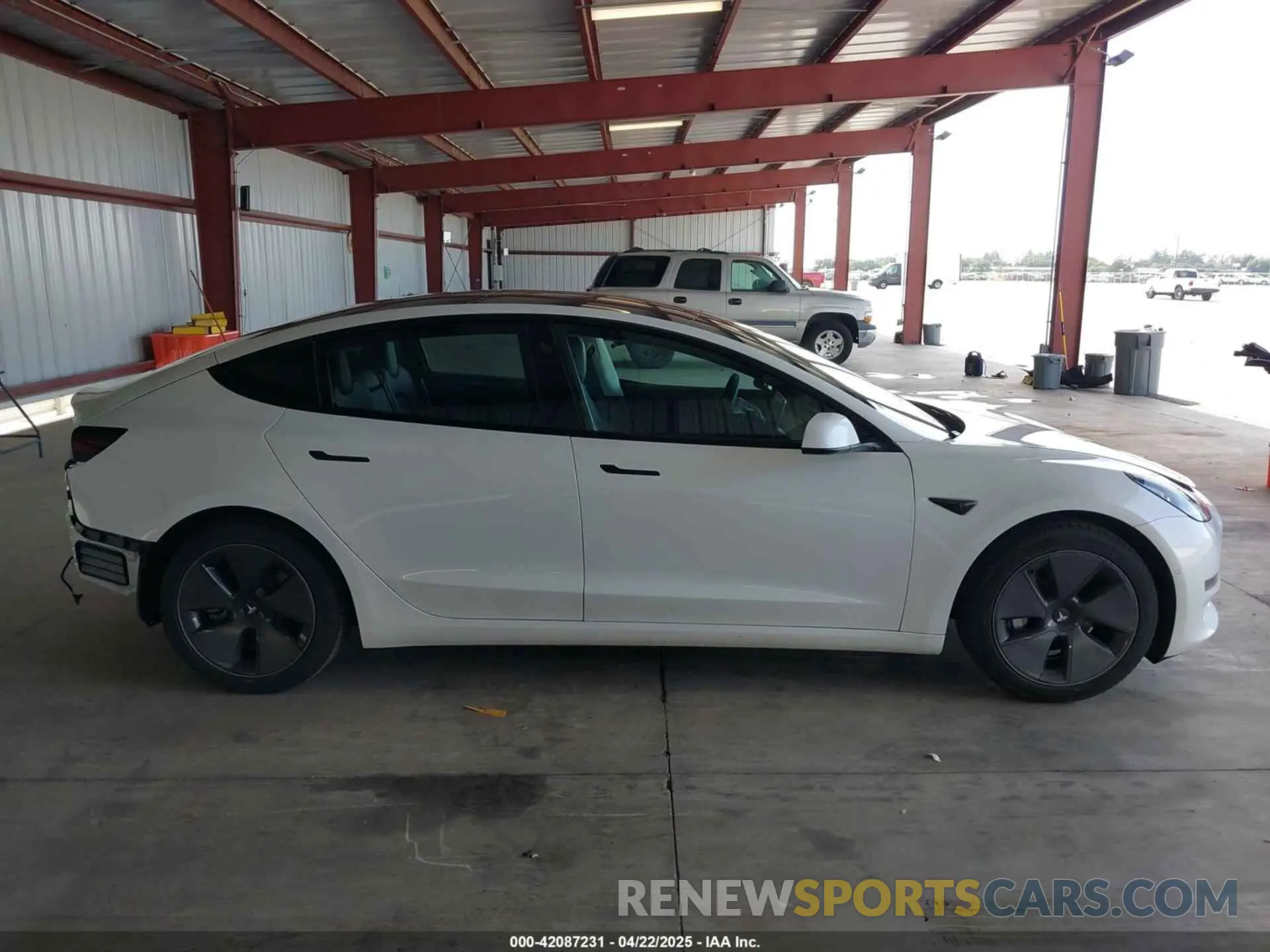 14 fotografías del automóvil dañado 5YJ3E1EA2MF877005 TESLA MODEL 3 2021
